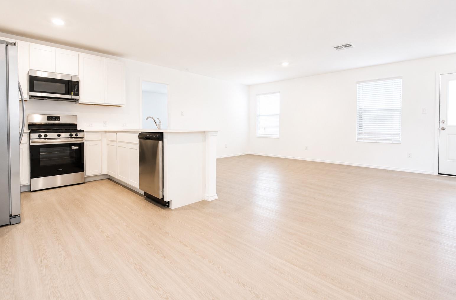 397 Keefer LN — photo 4