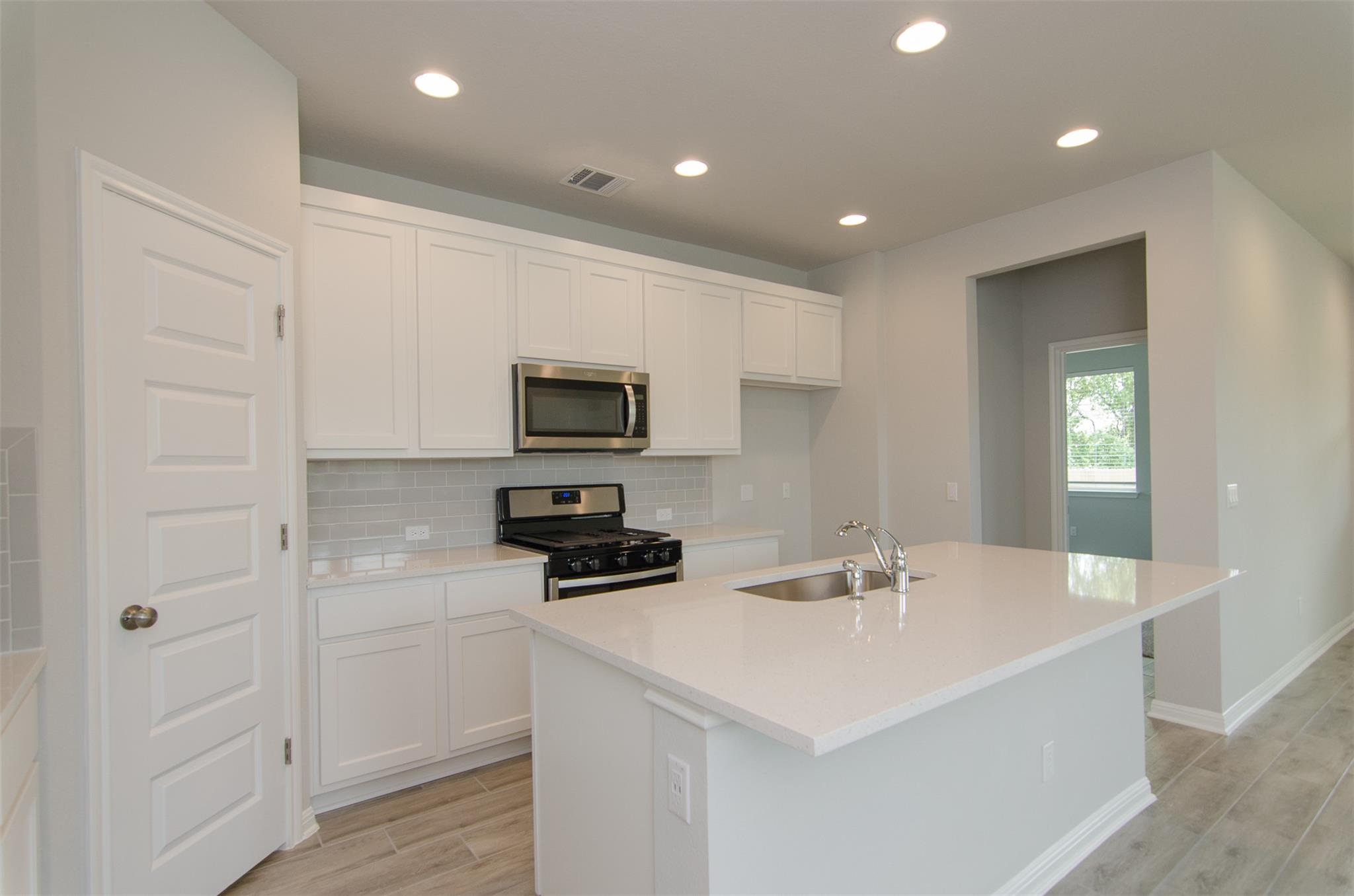 905 Olive Creek DR — photo 3