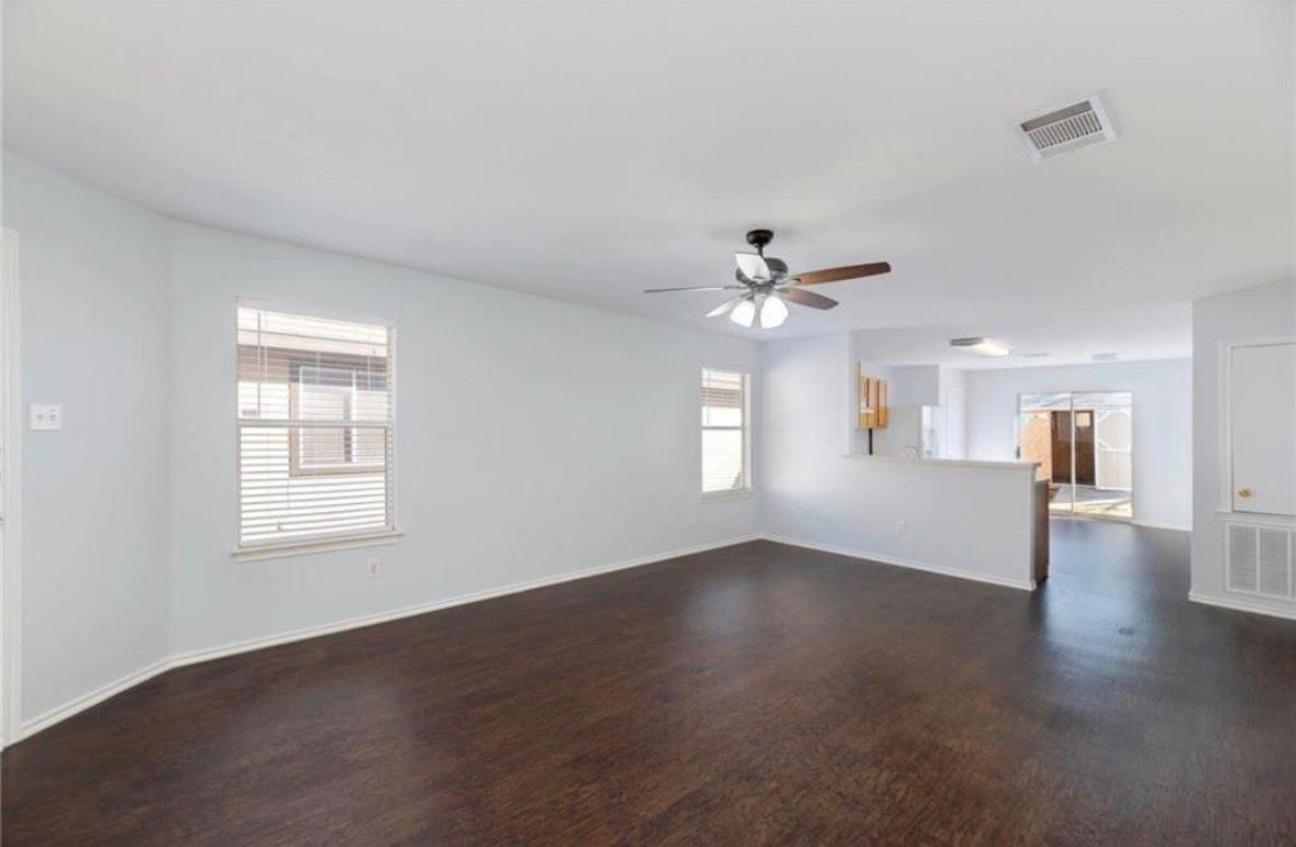 3007 Crownover ST — photo 4