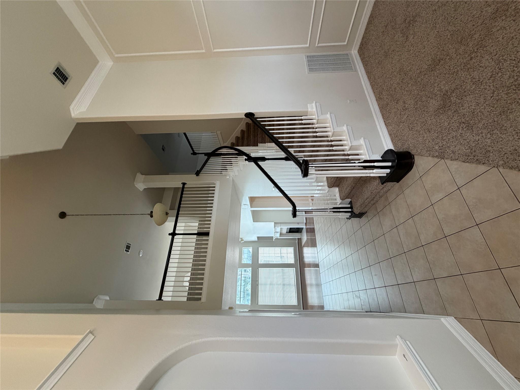 2412 Arbor DR — photo 3
