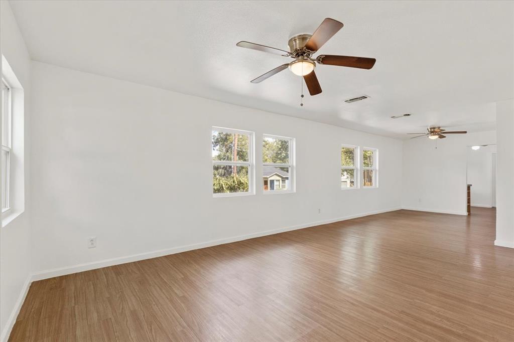 1801 Travis Heights BLVD — photo 4