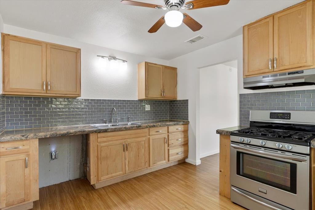 1801 Travis Heights BLVD — photo 5