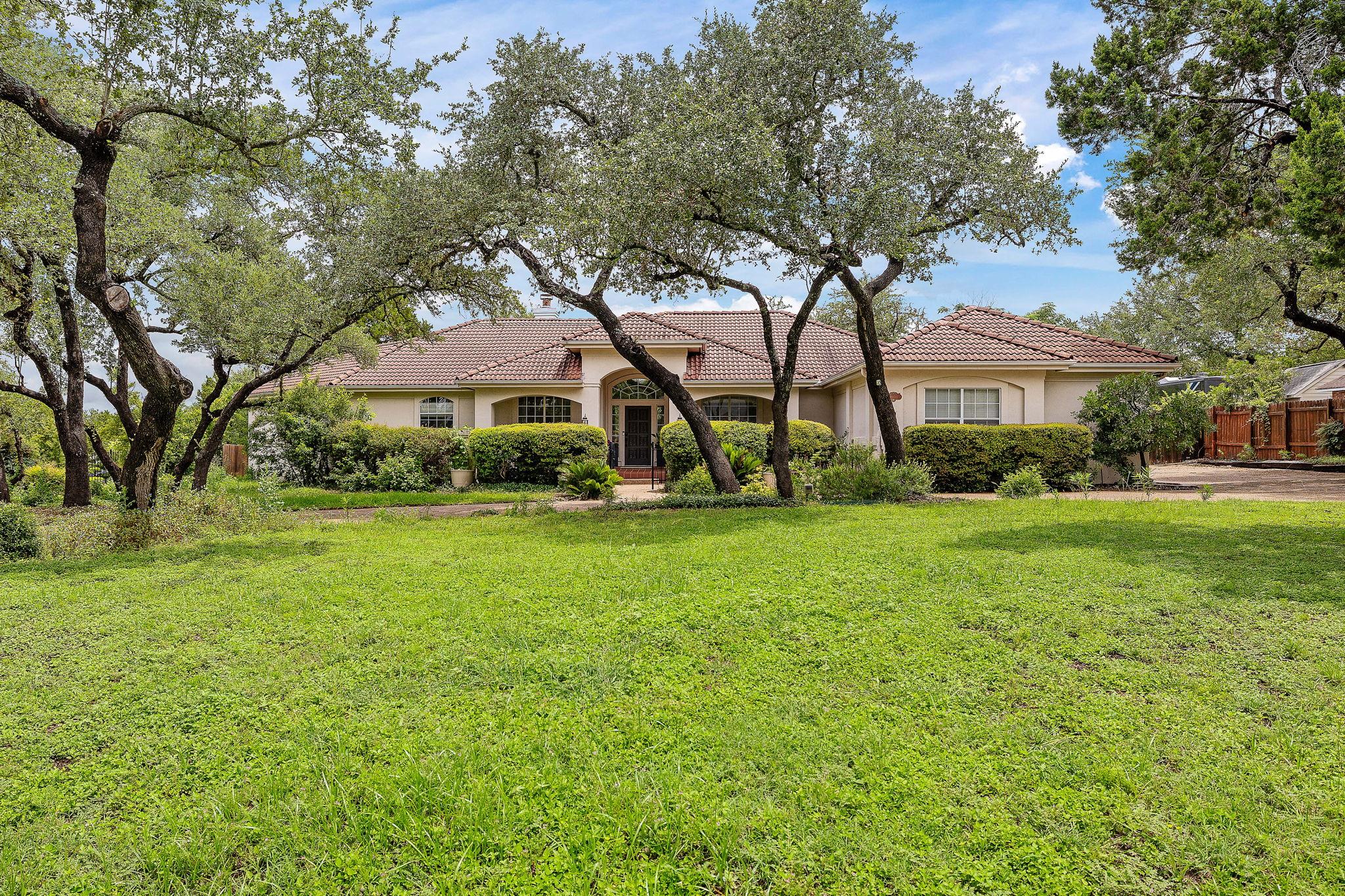 9608 Streamside DR — photo 3