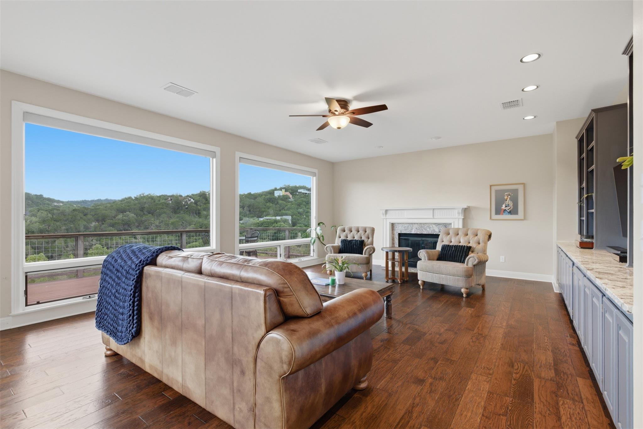 1504 Twilight Ridge DR — photo 5