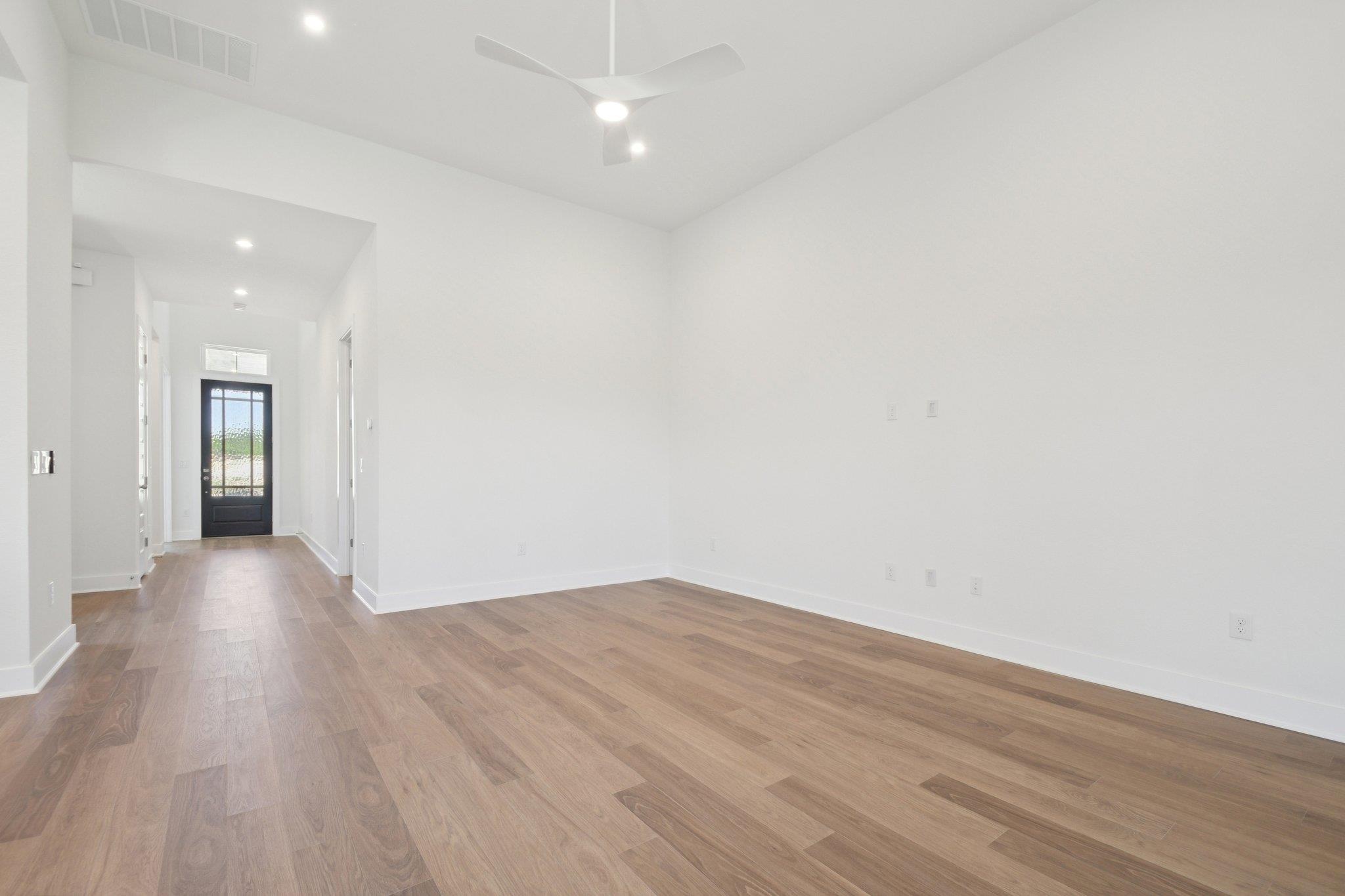 110 Comfort DR — photo 3