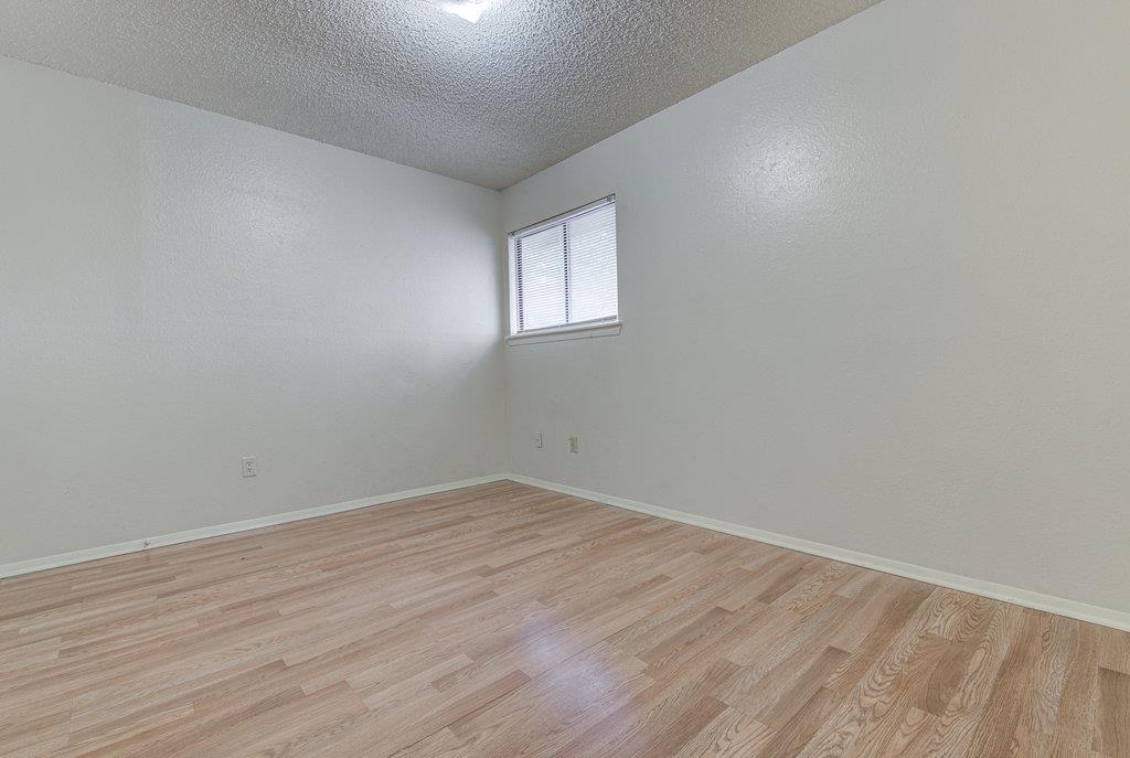 300 Villa Oaks CIR #A — photo 3