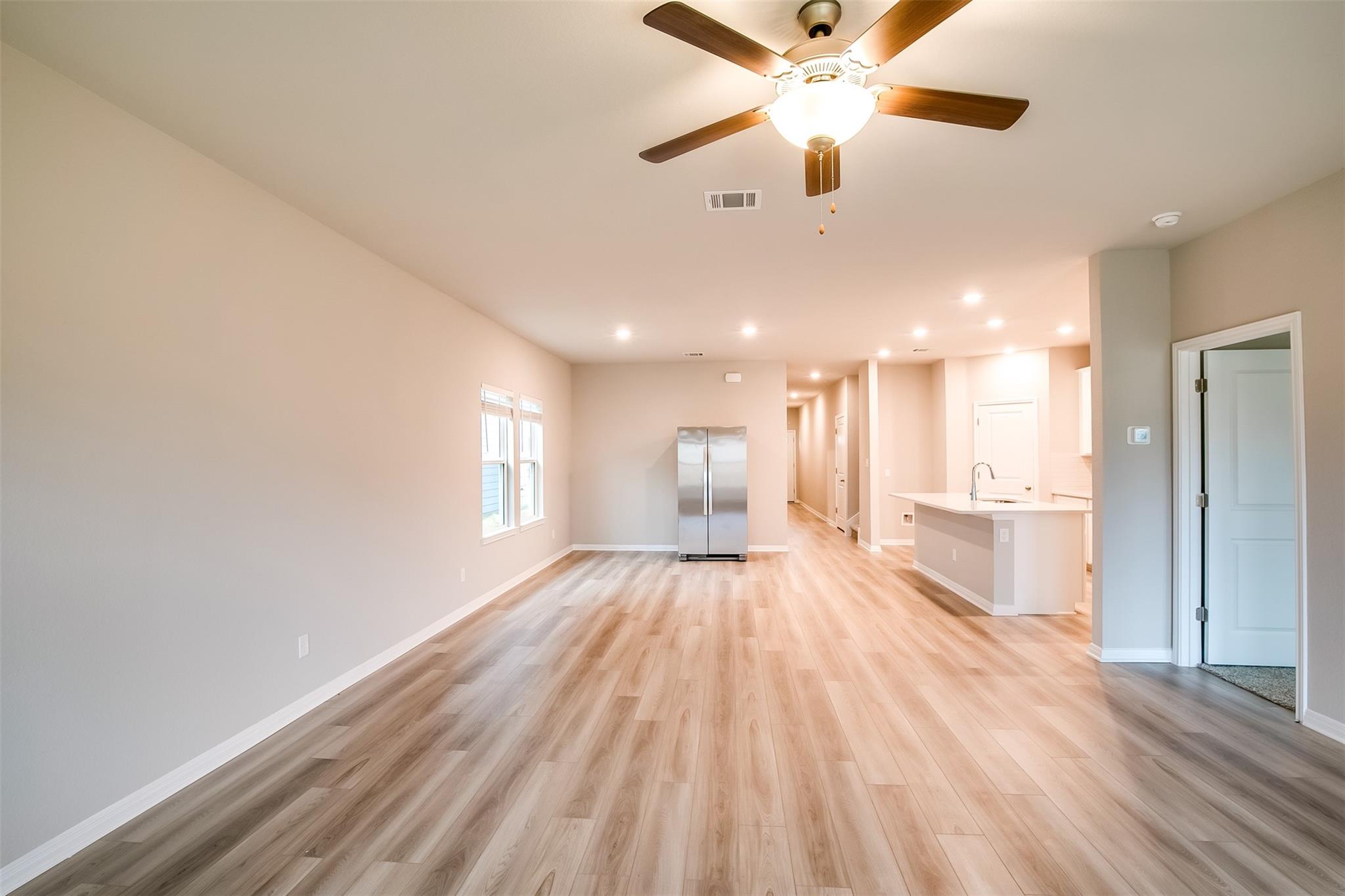 1532 Homestead Farms DR — photo 5