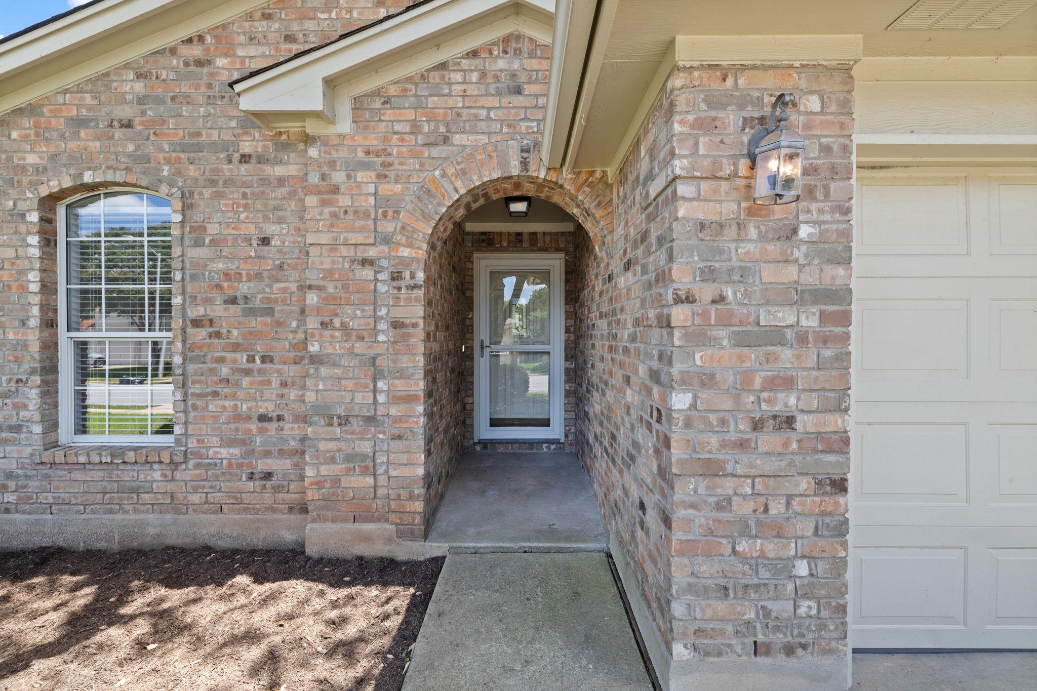 1618 Abbey LN — photo 4