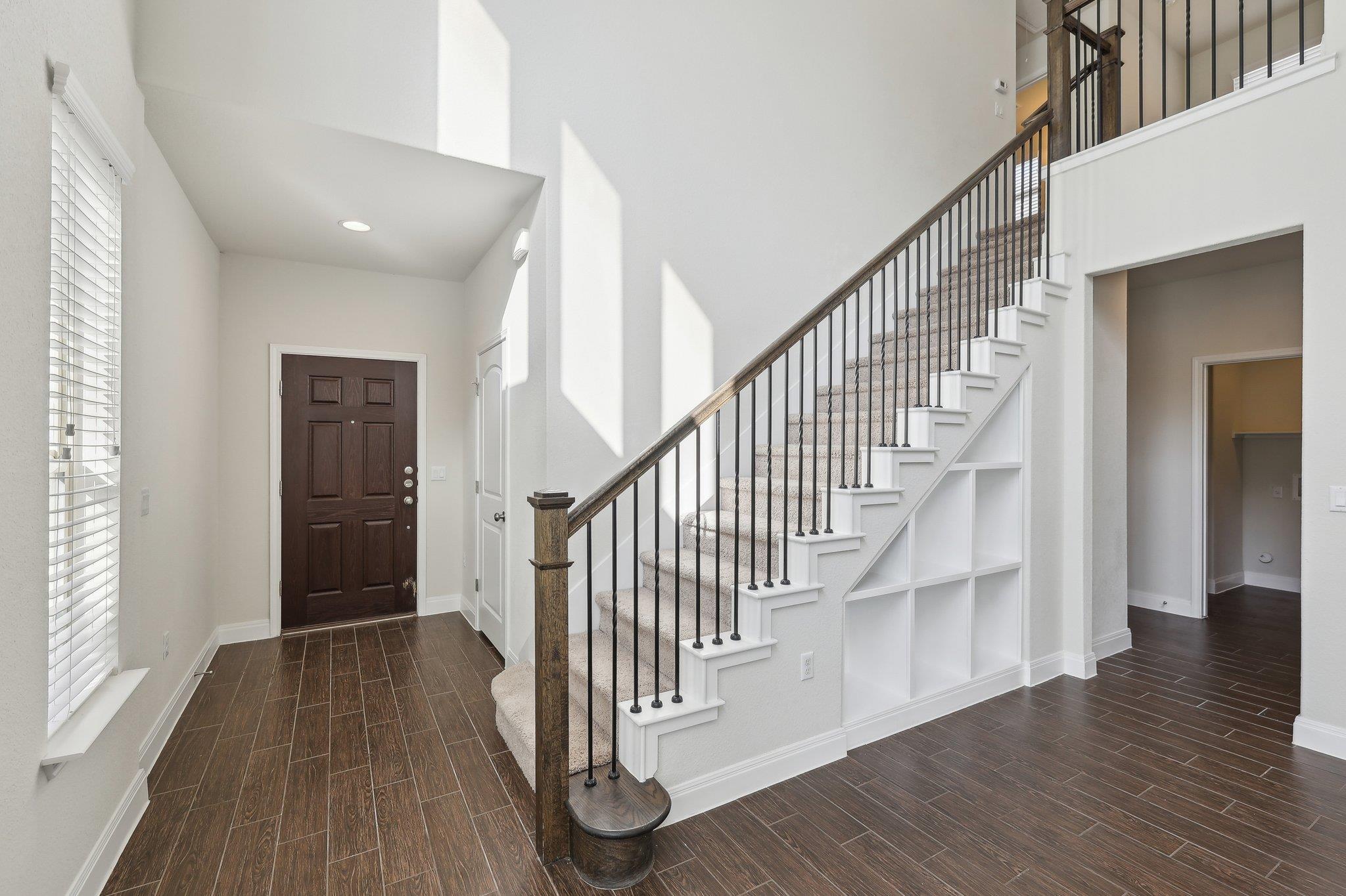 10418 Turnbull LOOP — photo 4