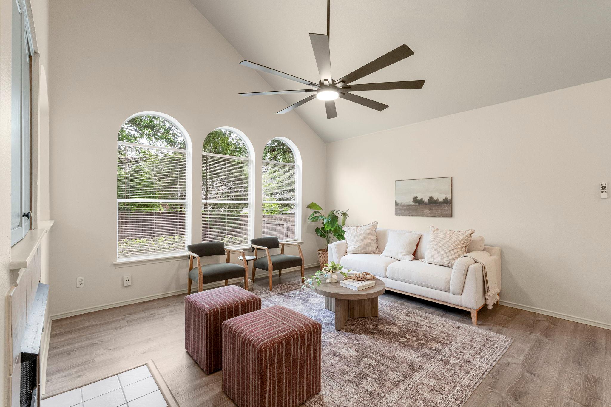 208 Natali ST — photo 4
