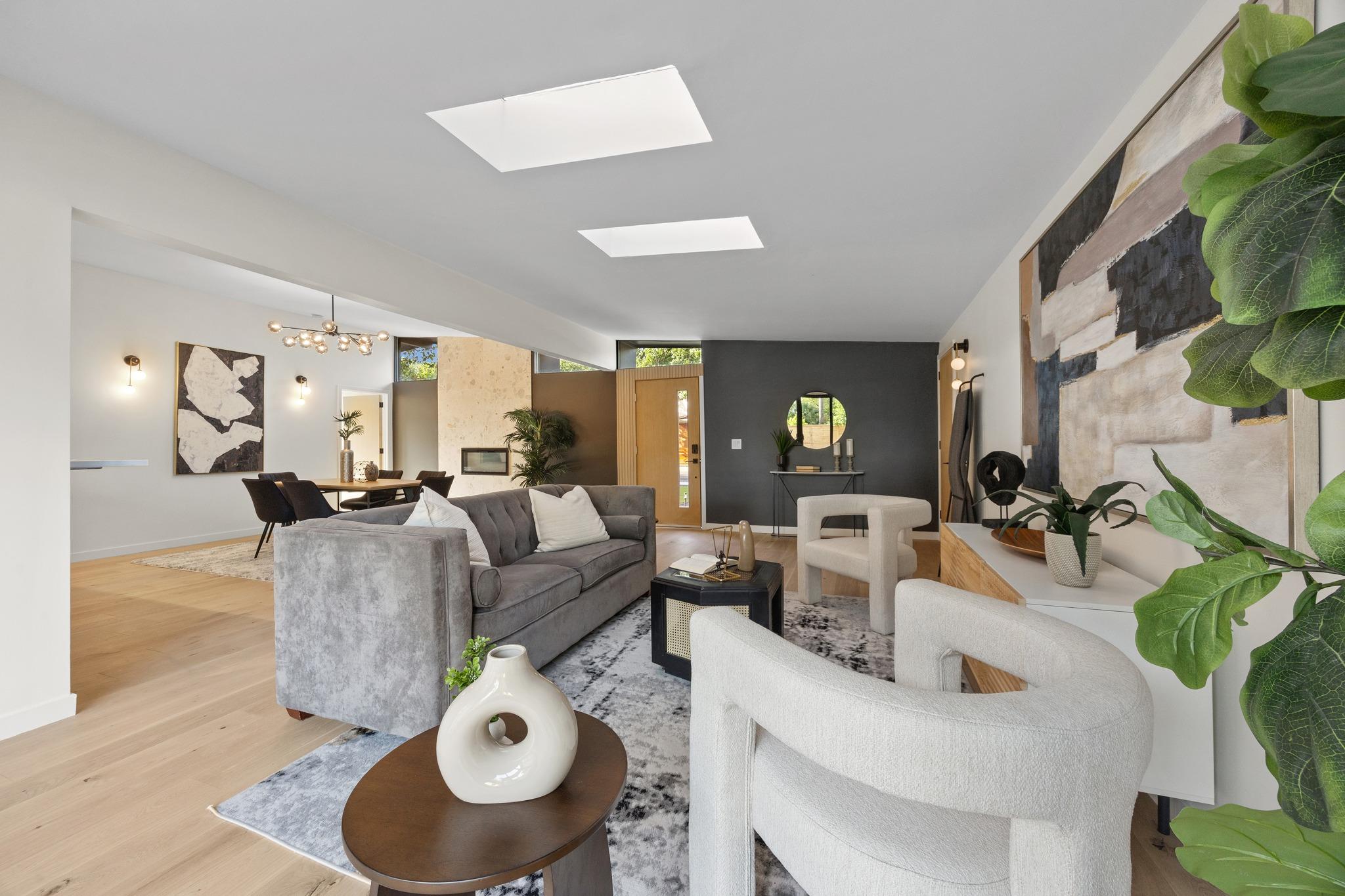 3007 Village DR — photo 5