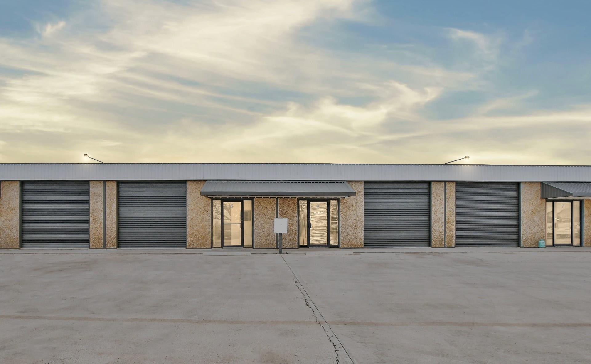 1419 Fleming DR #Warehouse 10 — photo 5