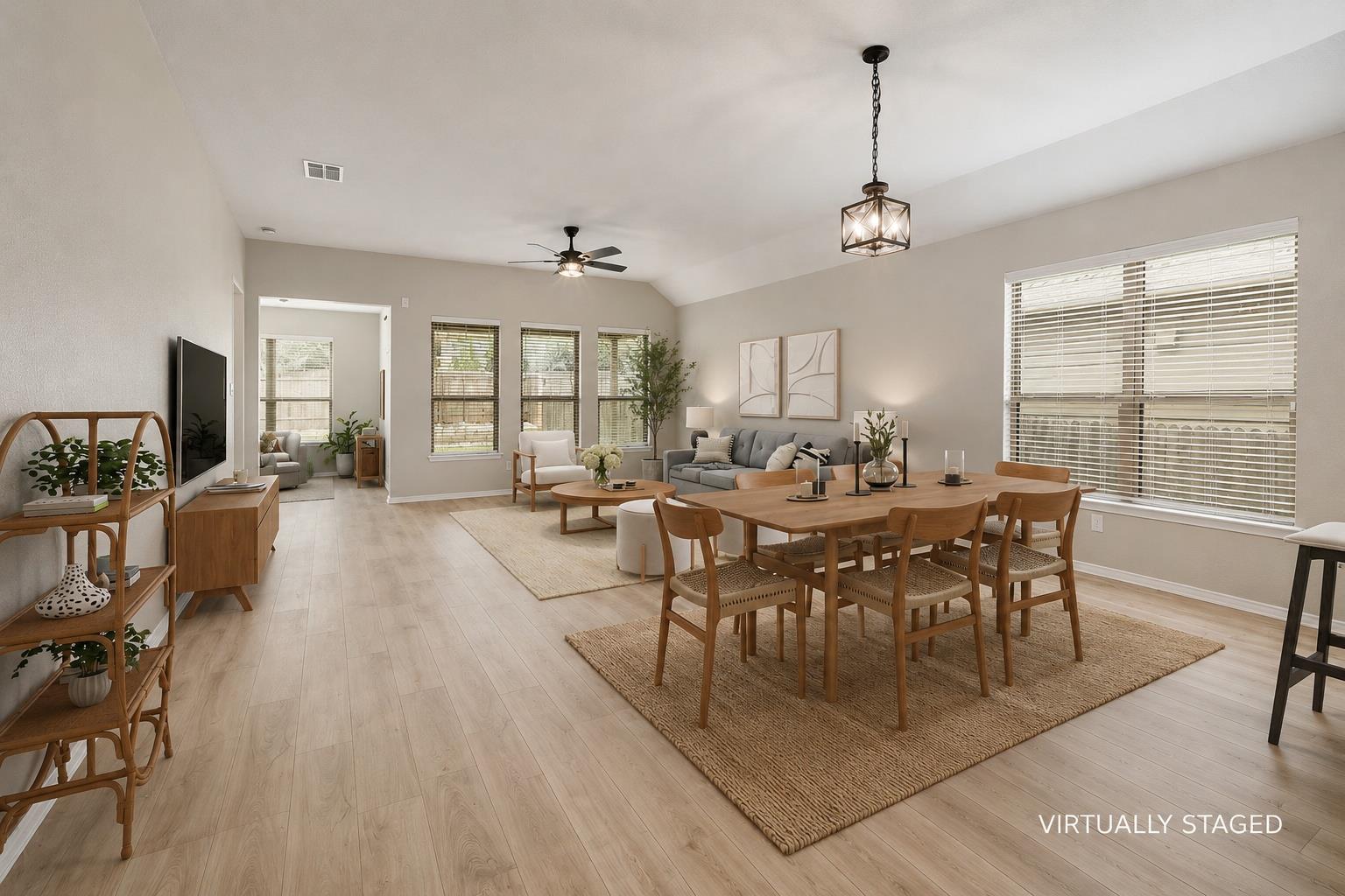 127 Scotsburg ST — photo 3