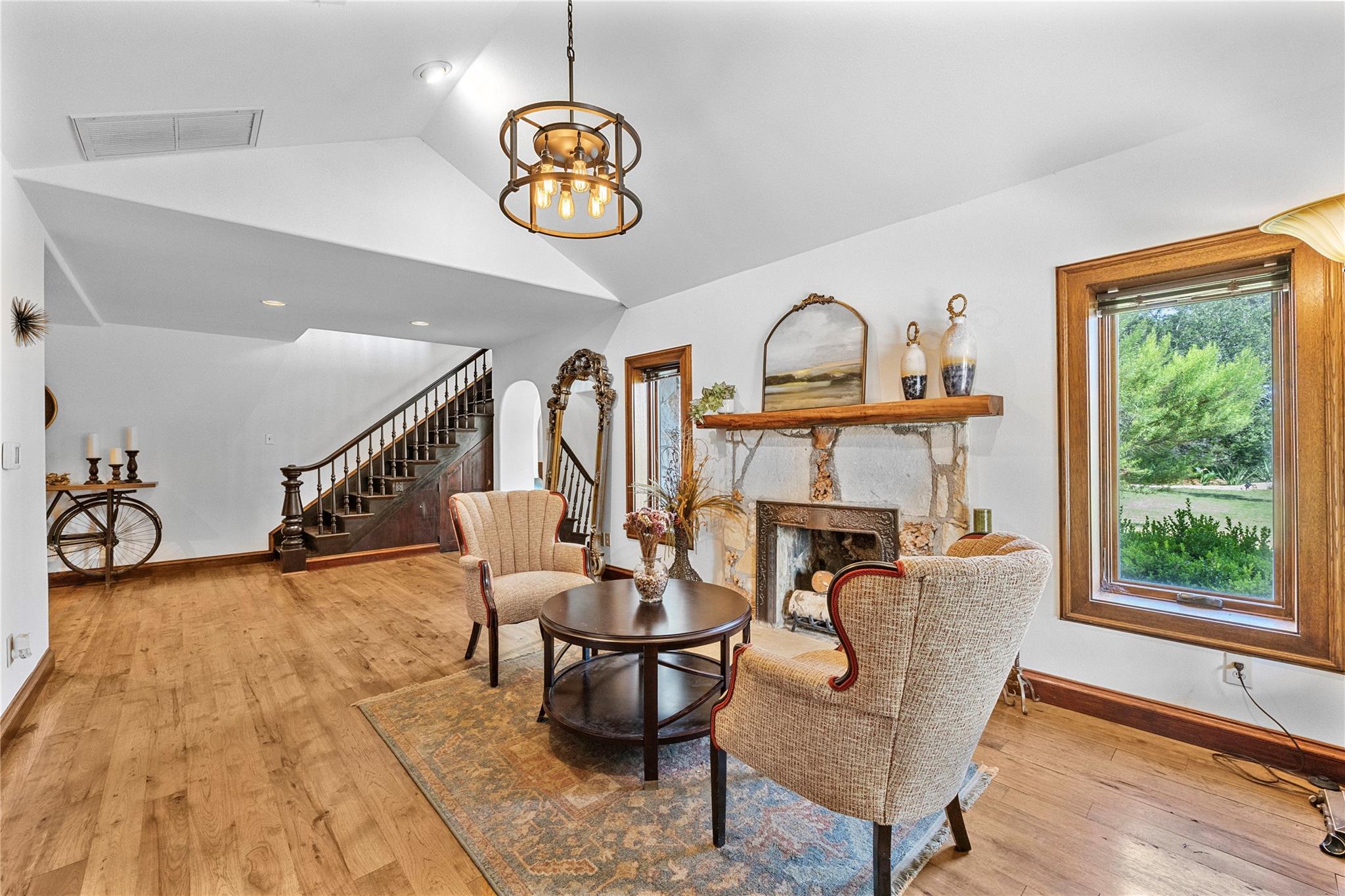 15805 Buddy Ave — photo 4