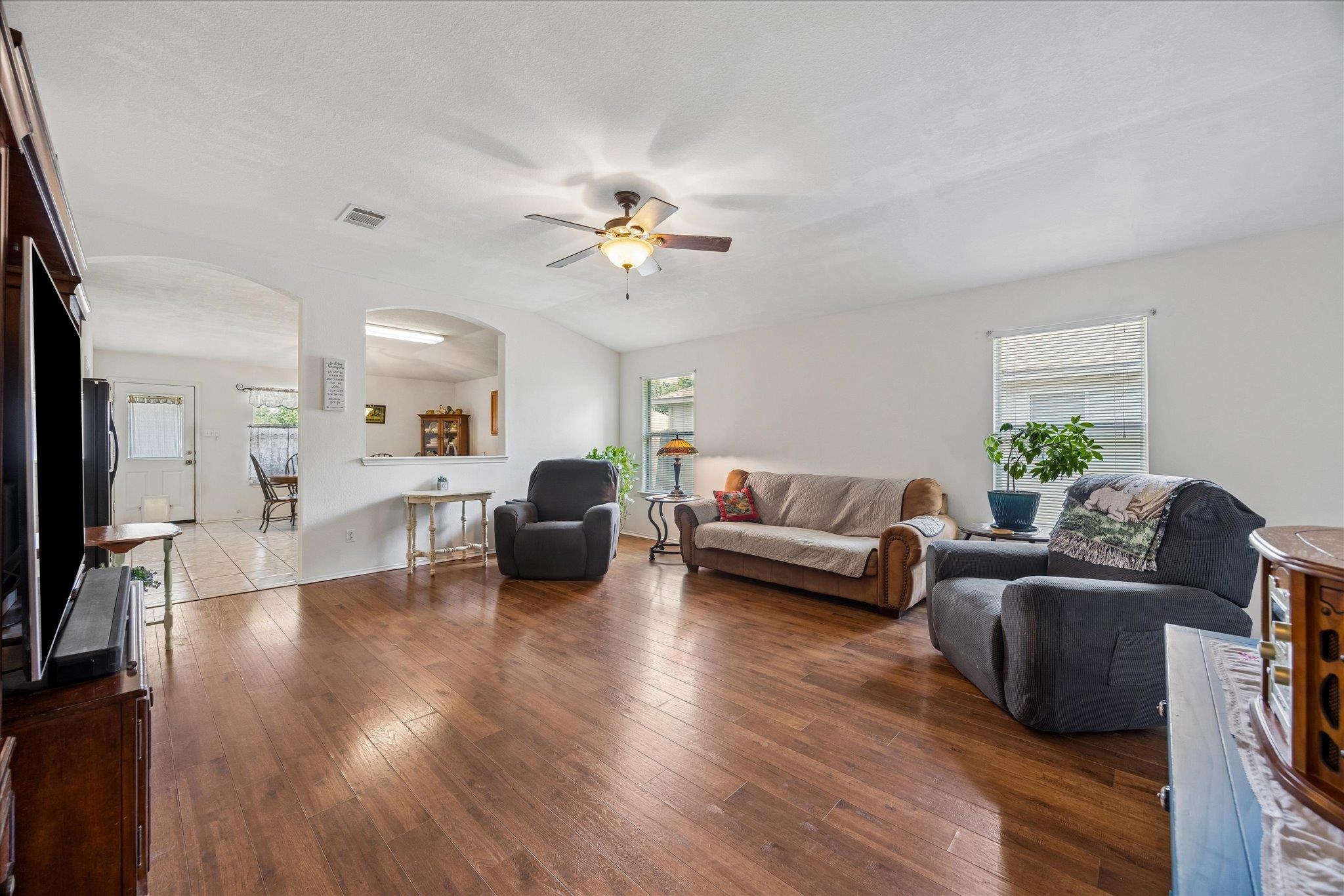 116 Quail Hollow DR — photo 4