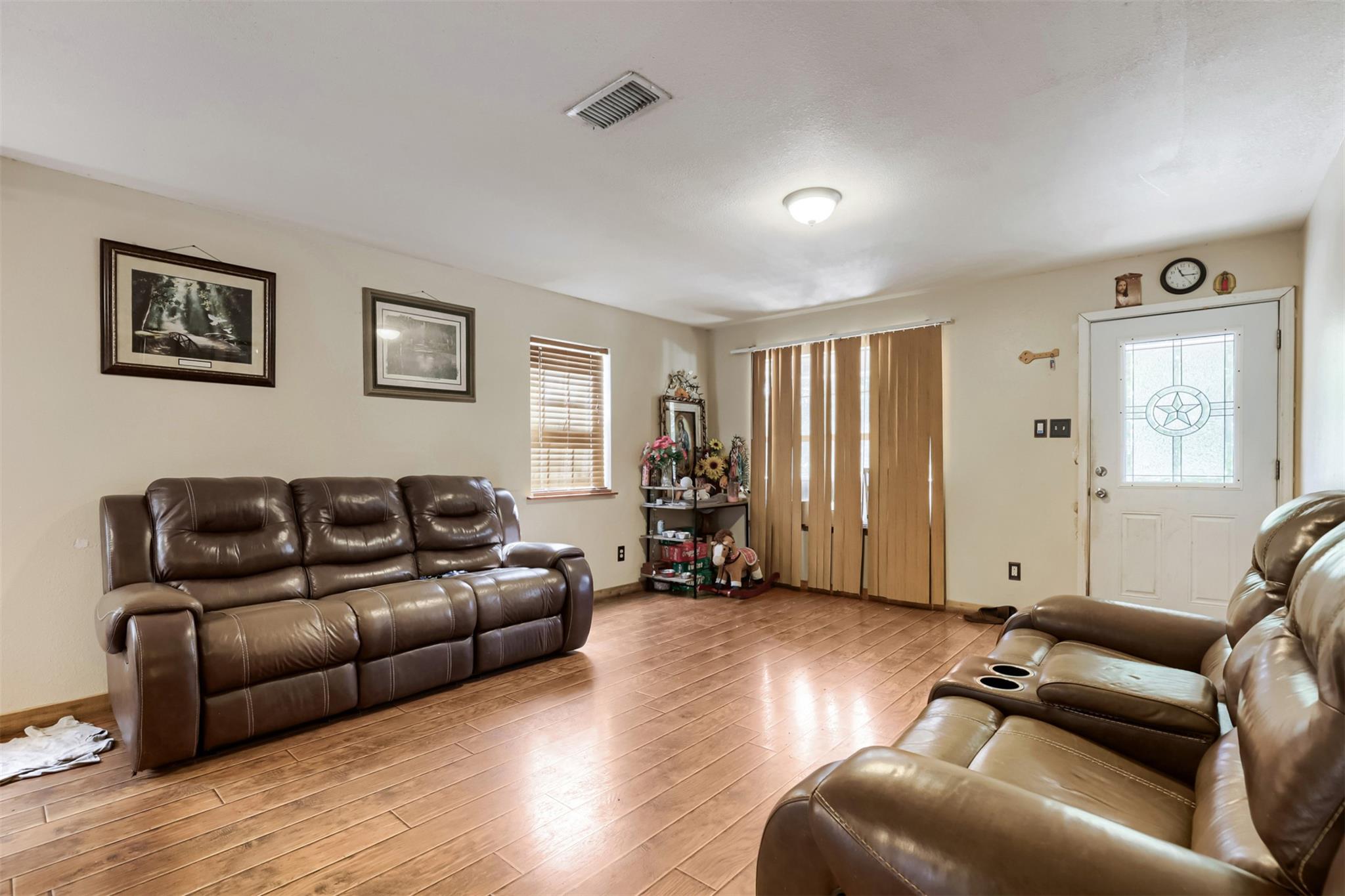 5401 County Road 200 — photo 5