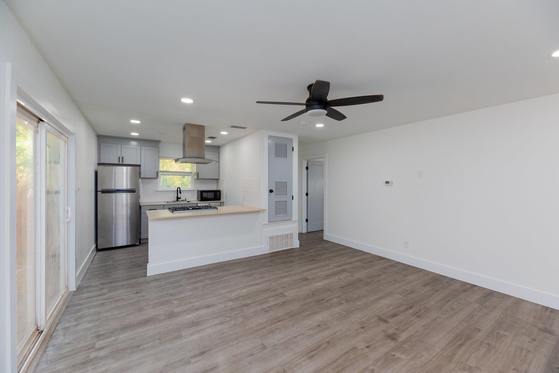 8405 Georgian DR — photo 5