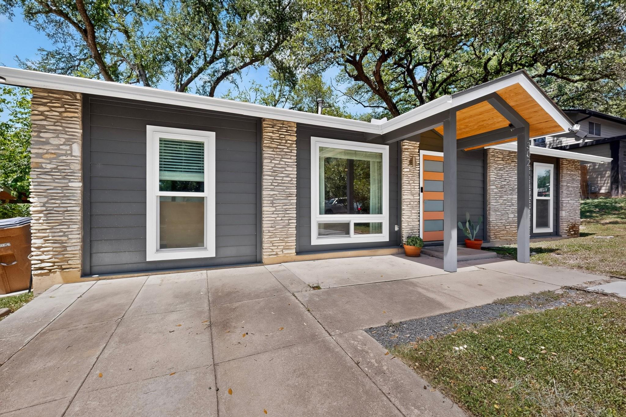 302 Rowland DR — photo 5