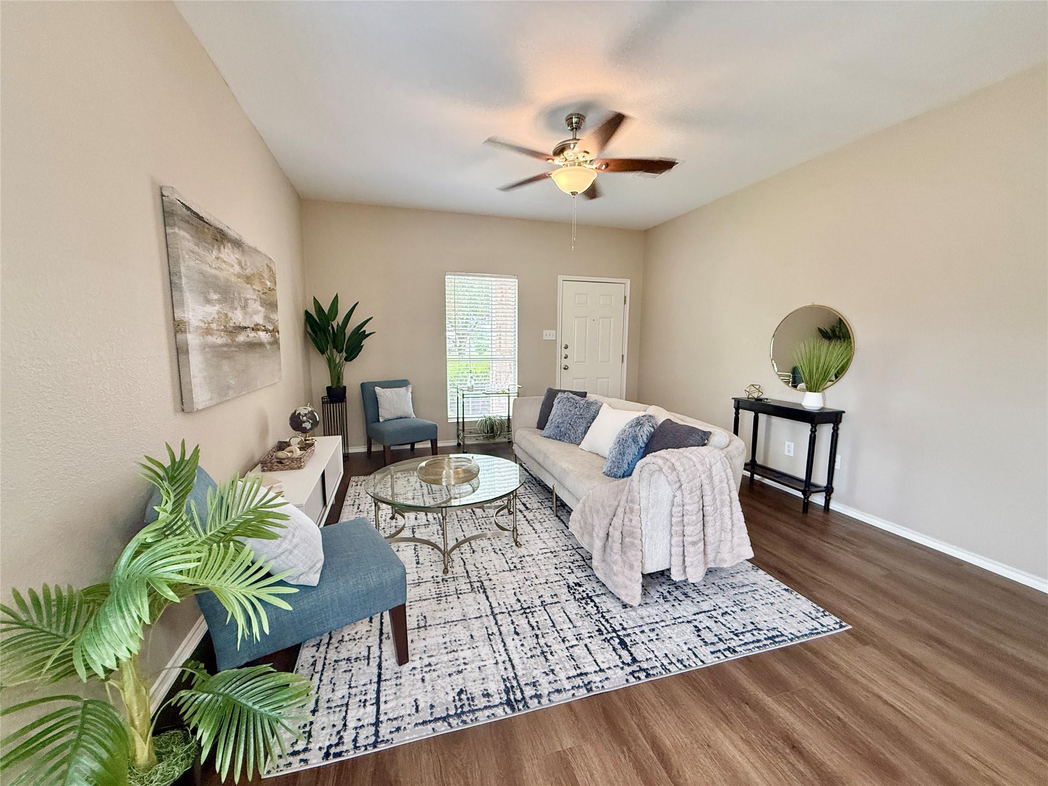 102 Williamson CV — photo 3