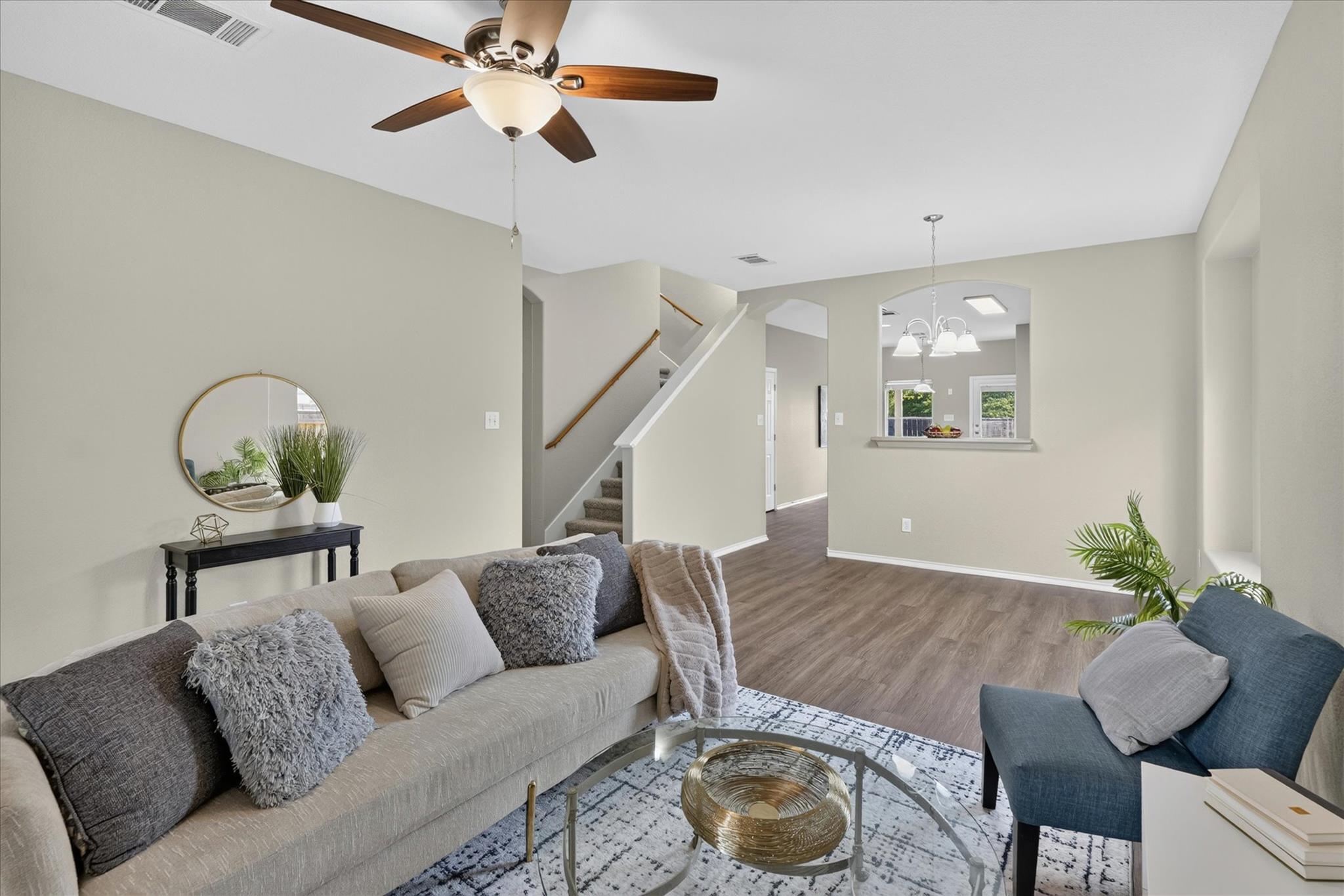 102 Williamson CV — photo 5
