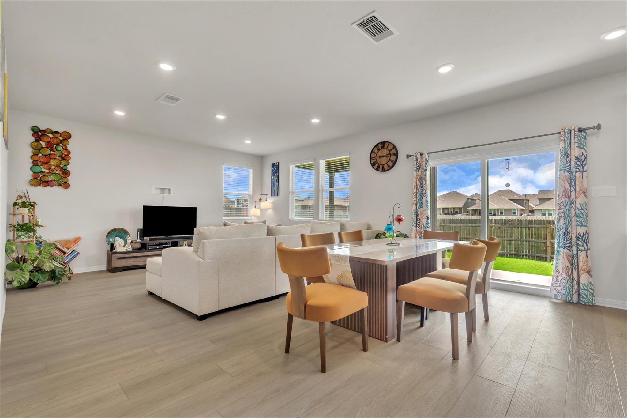 722 Palo Brea LOOP — photo 4