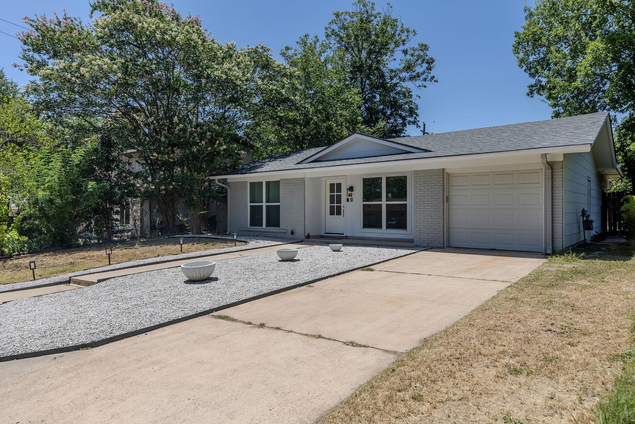 501 Arbor LN — photo 3