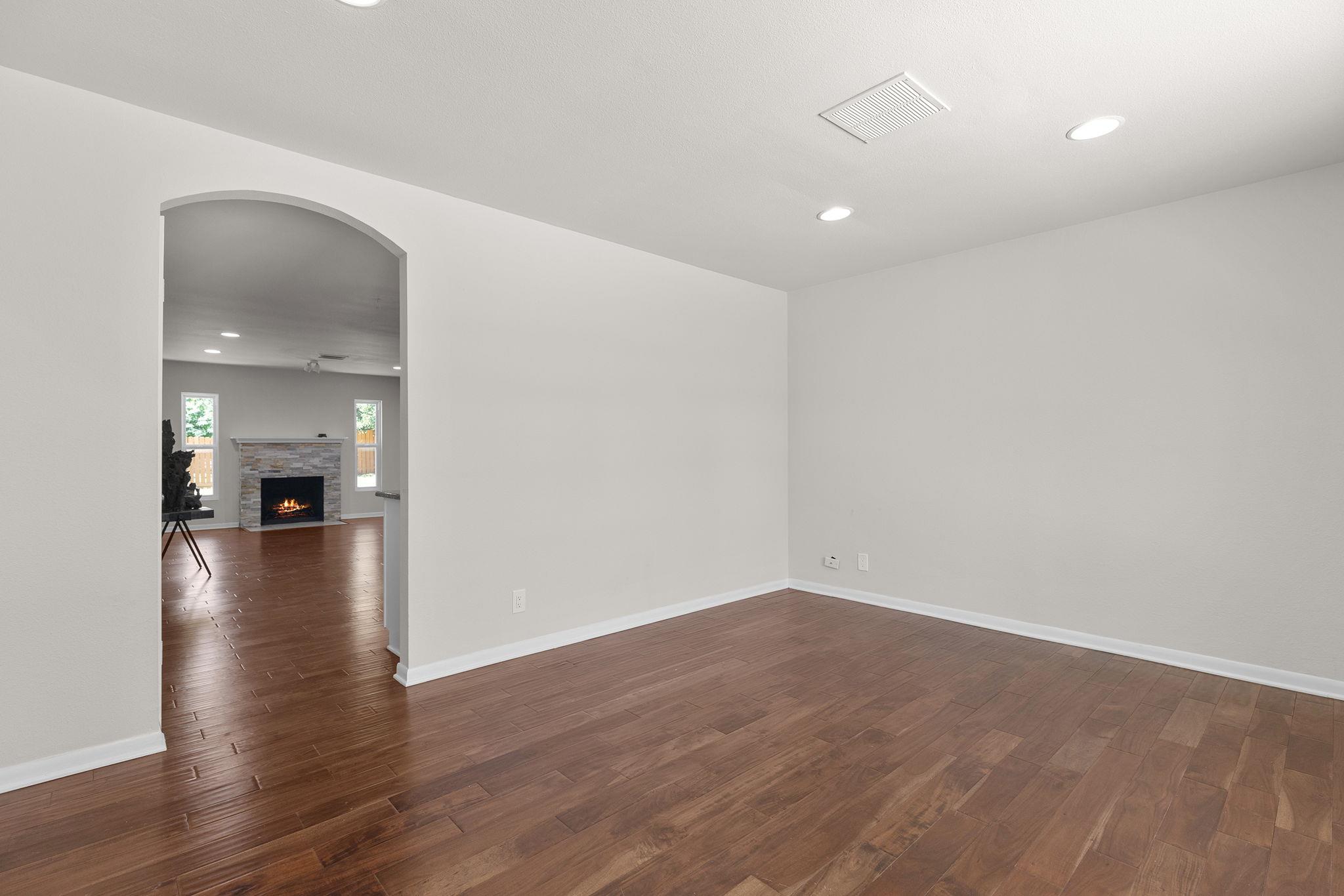 501 Arbor LN — photo 4