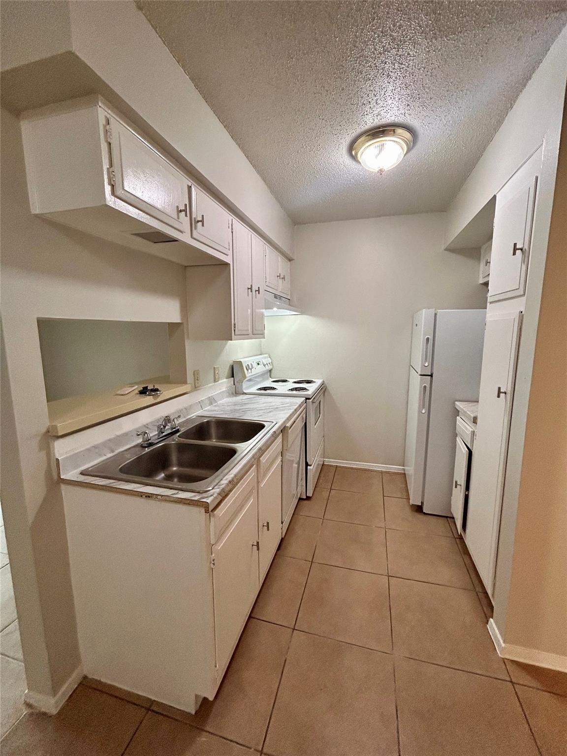 901 40th ST #304 — photo 3
