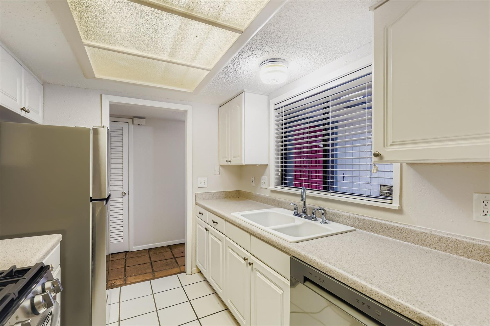 8600 Tallwood Dr #A & B — photo 5
