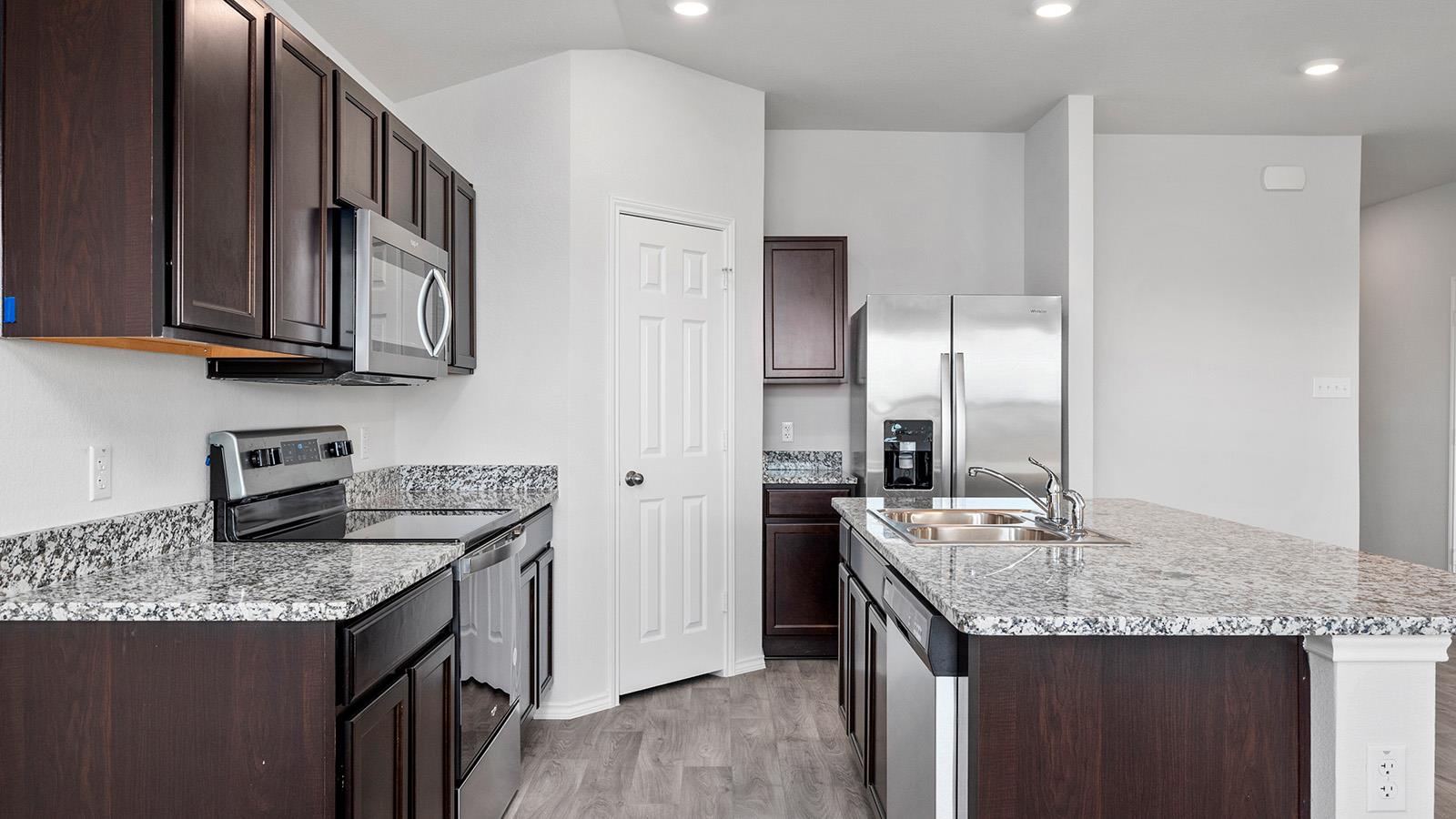 4711 Milton DR — photo 4