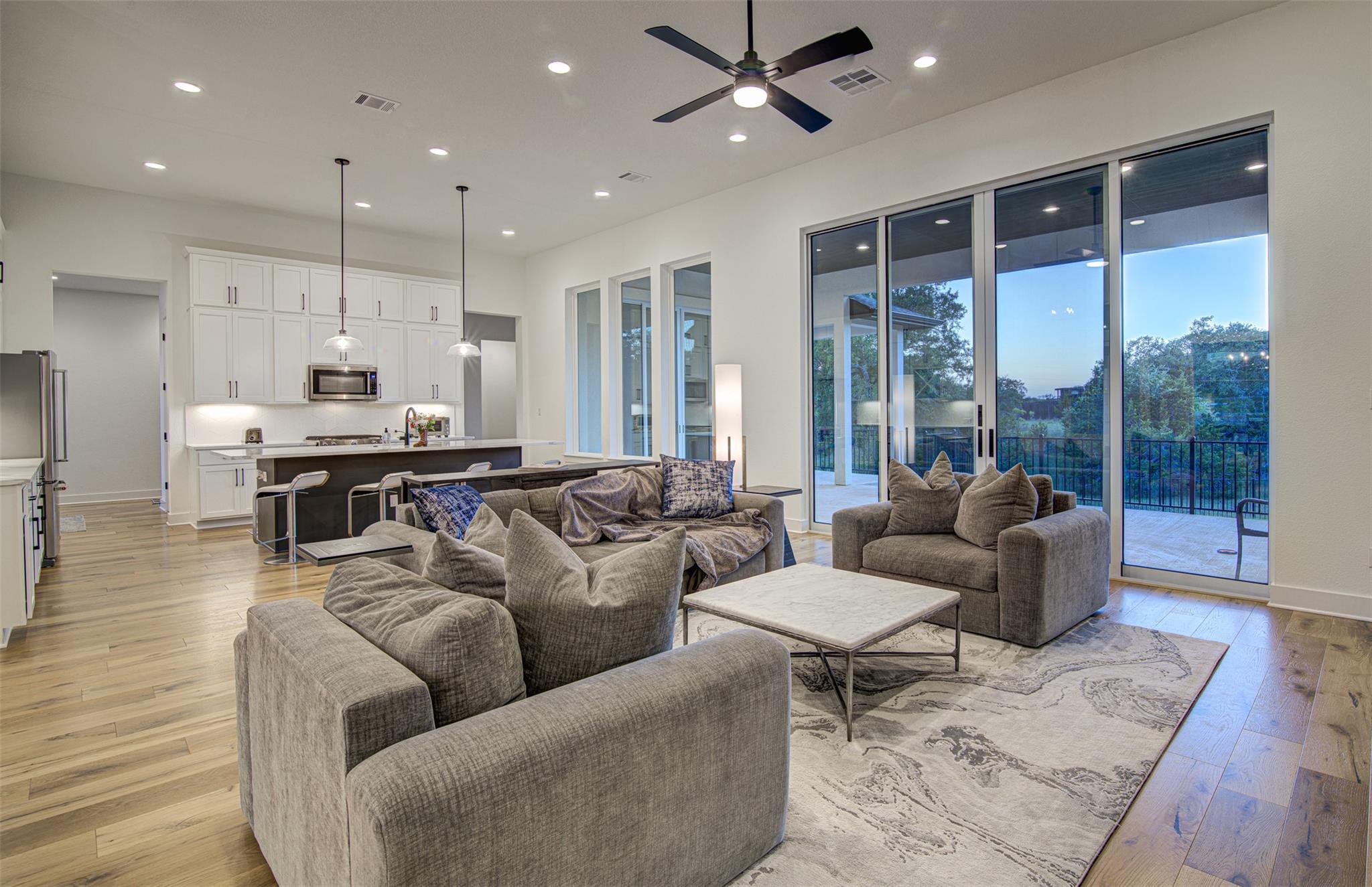 160 Onion Creek LN — photo 4