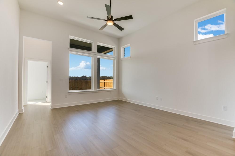 1424 Hartley DR — photo 5