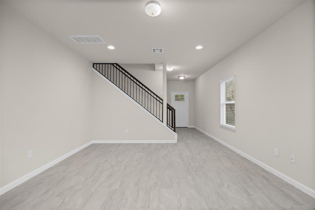 1121 La Conterra BLVD ##1 — photo 3
