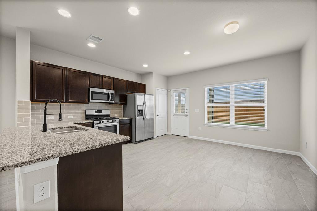 1121 La Conterra BLVD ##1 — photo 5