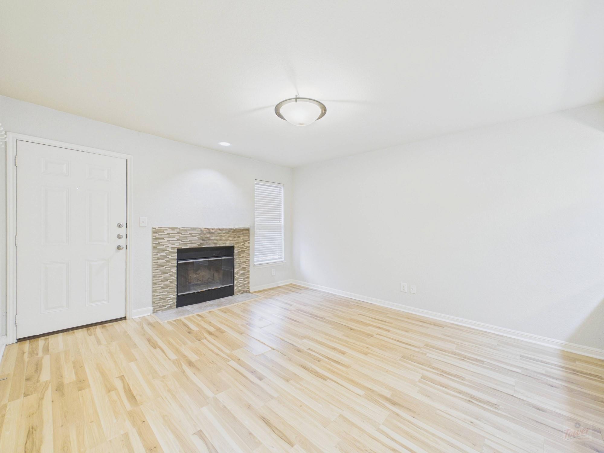 7685 Northcross DR #921 — photo 4