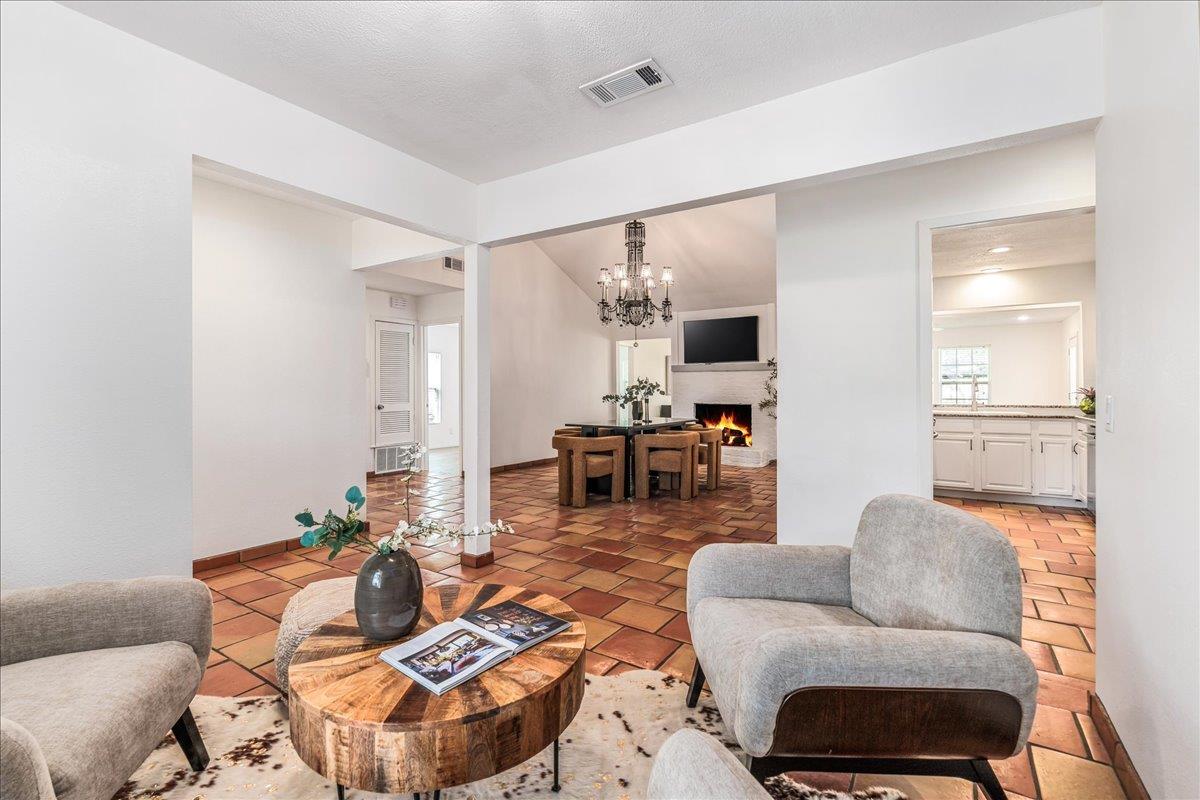 4805 Canyonbend CIR — photo 4
