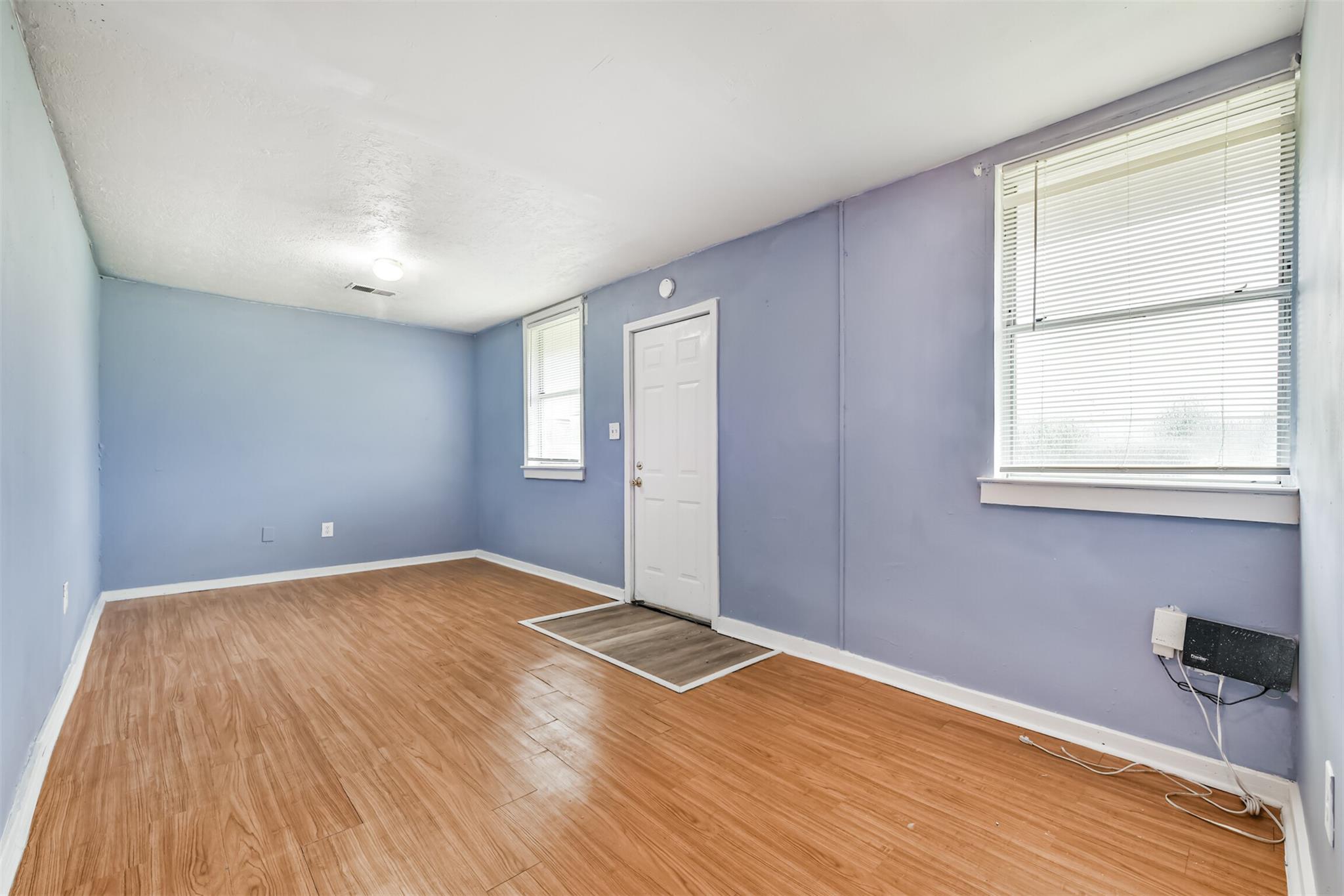 639 Saint Charles DR — photo 5
