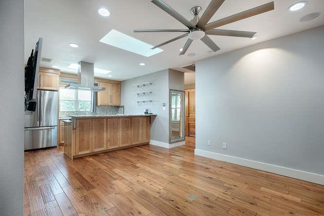901 Mary ST #B — photo 4