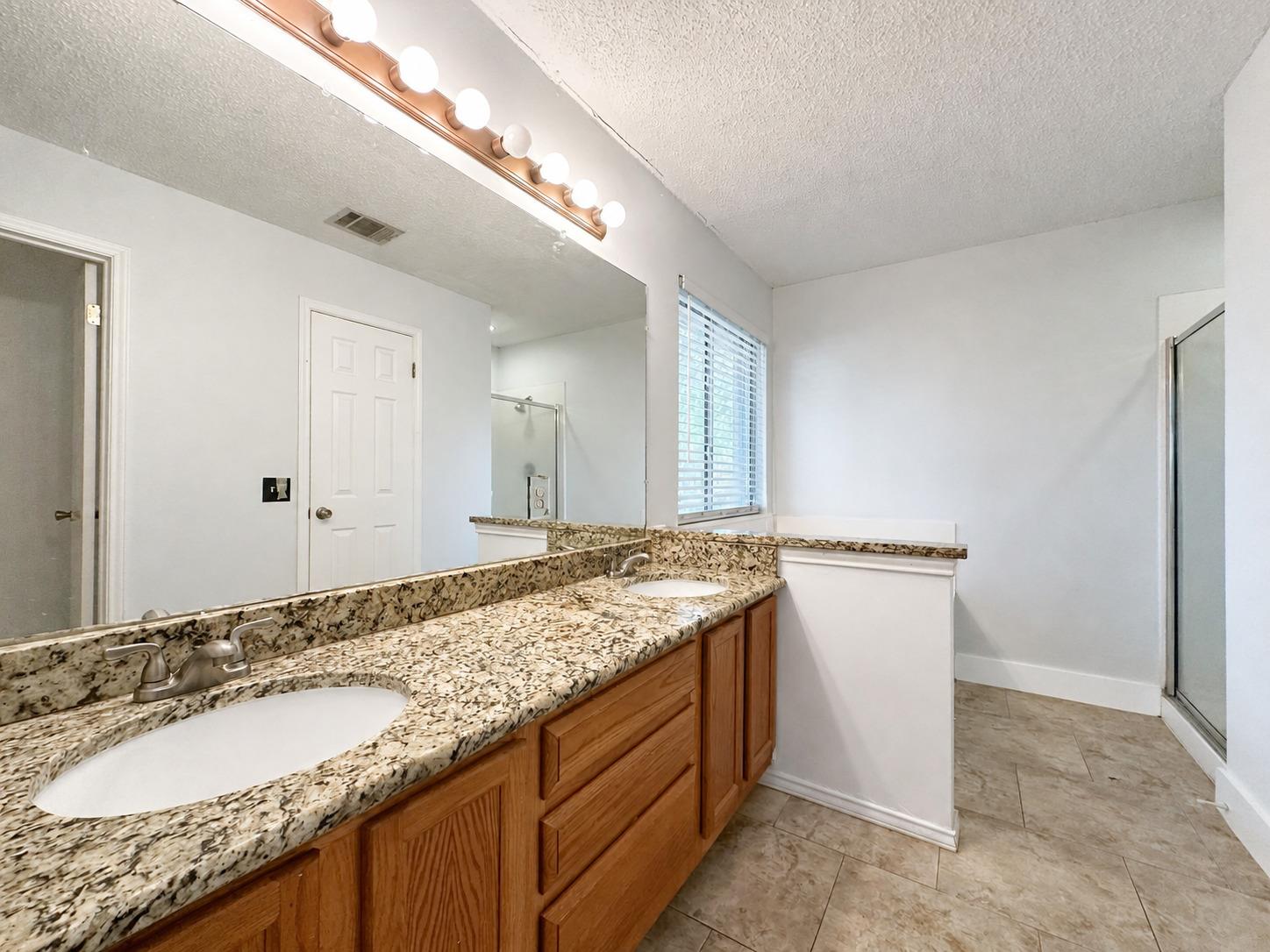 1903 Balsam WAY — photo 5