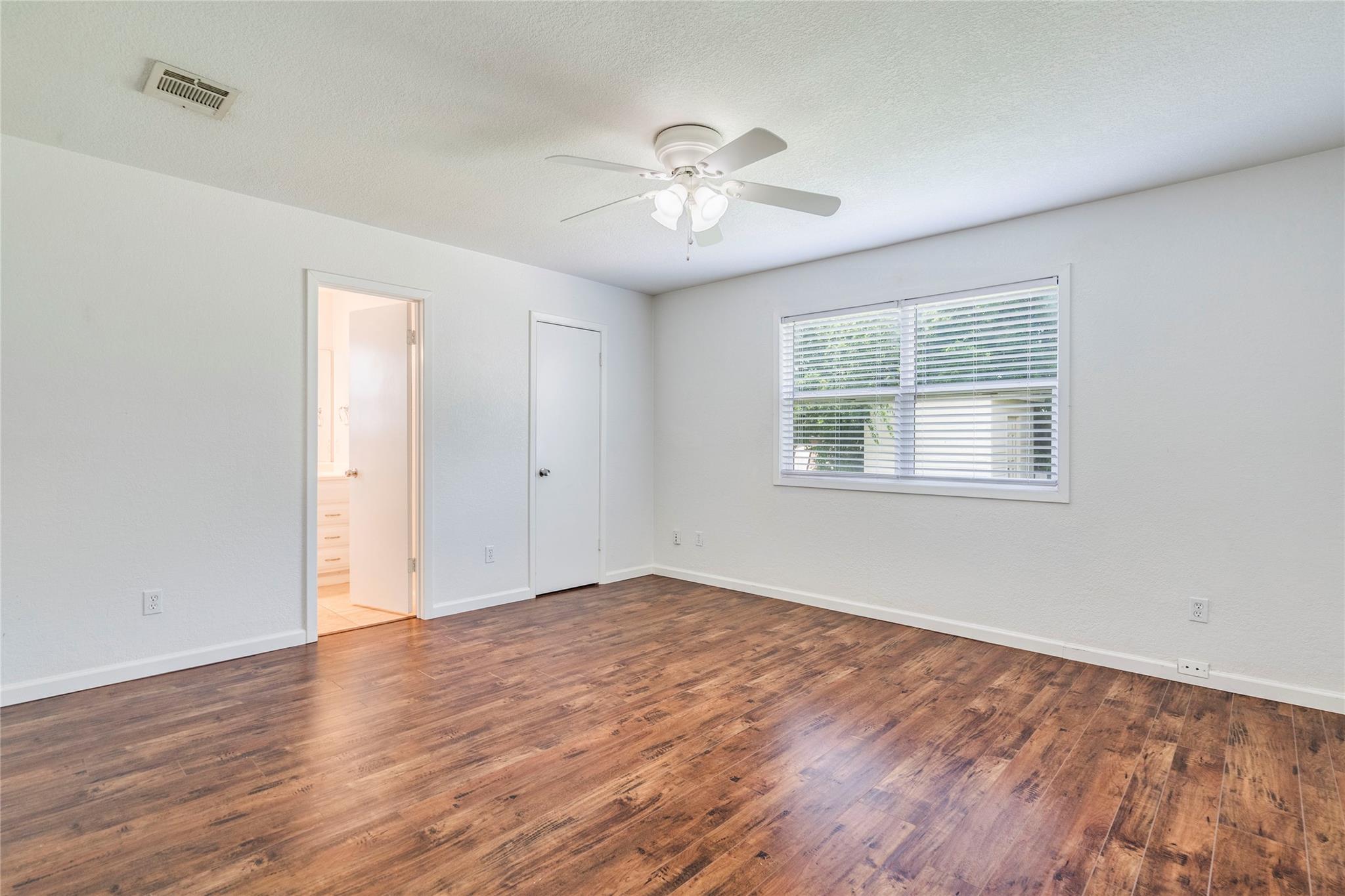 2202 Silver Spur DR — photo 4