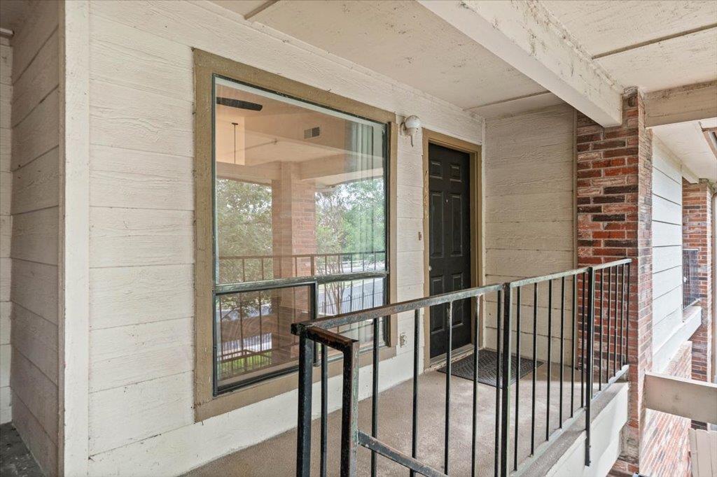 1705 Crossing PL #114 — photo 3