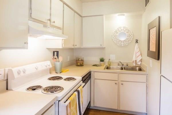 4209 Avenue B Ave #106 — photo 5