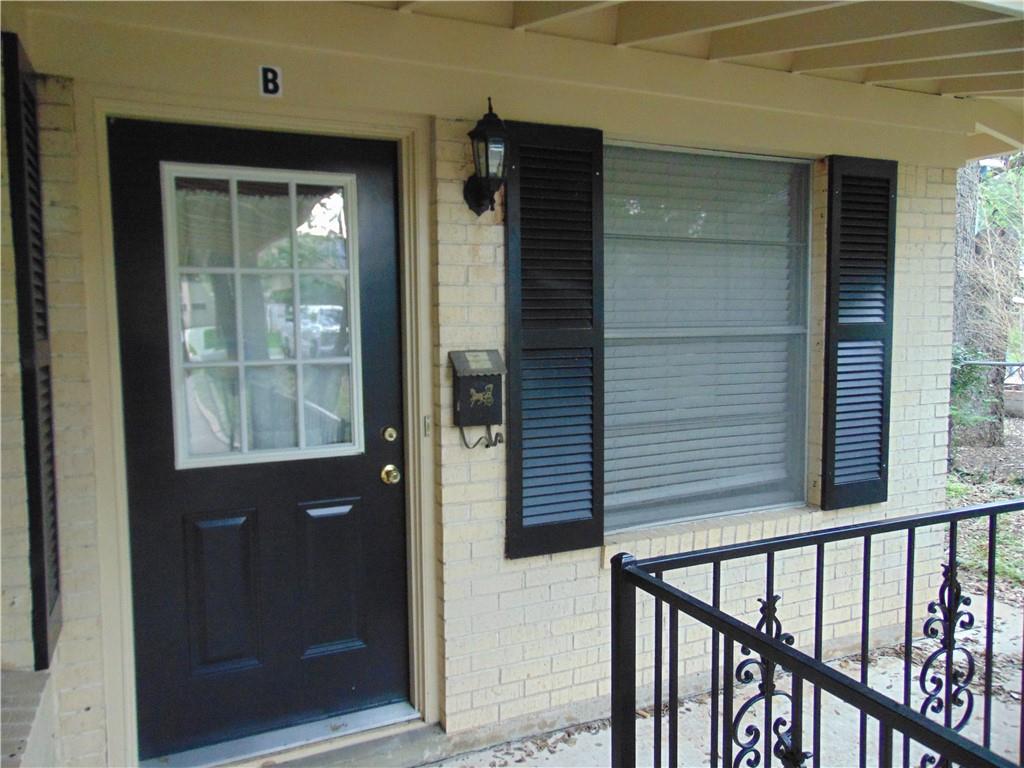 3904 Bailey LN #B — photo 3