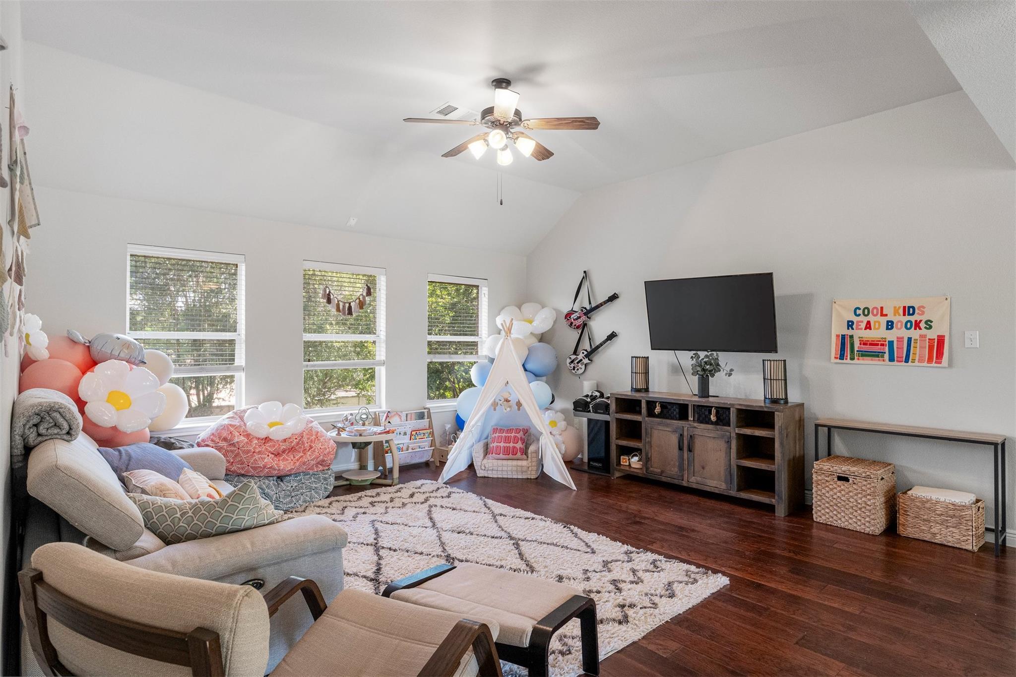 5421 Korth DR — photo 4