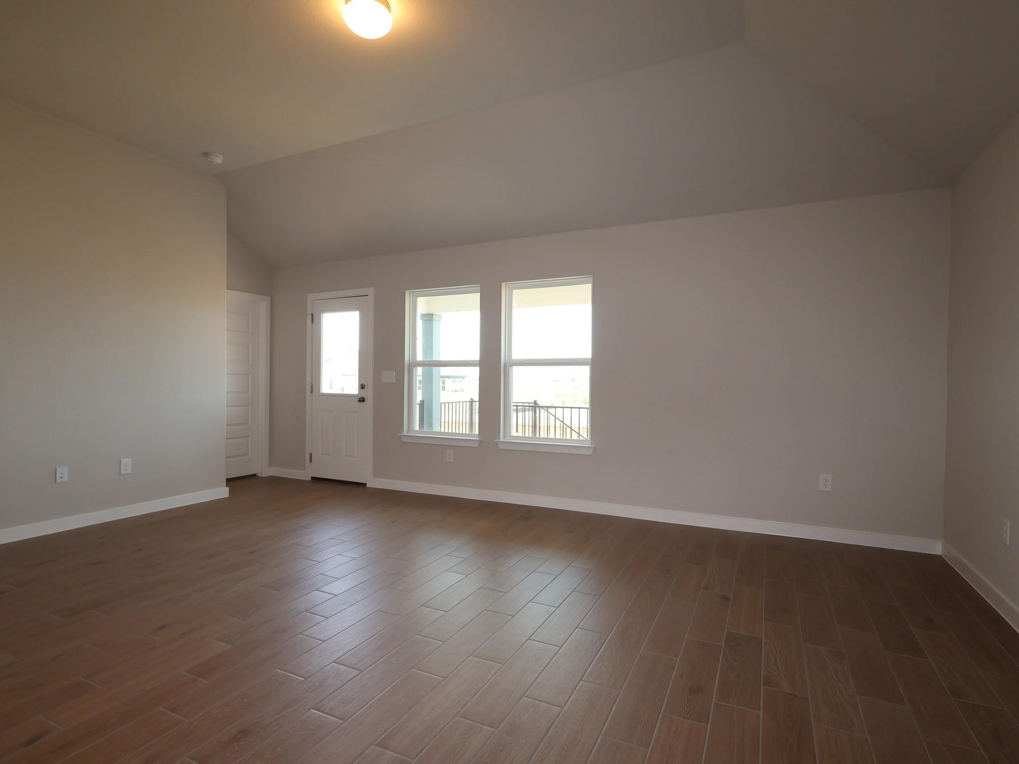 12404 Setting Peak LN — photo 5