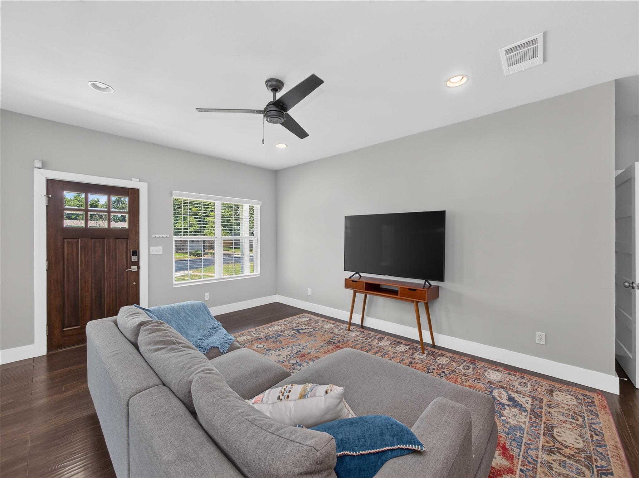 4504 Kitty Ave — photo 3