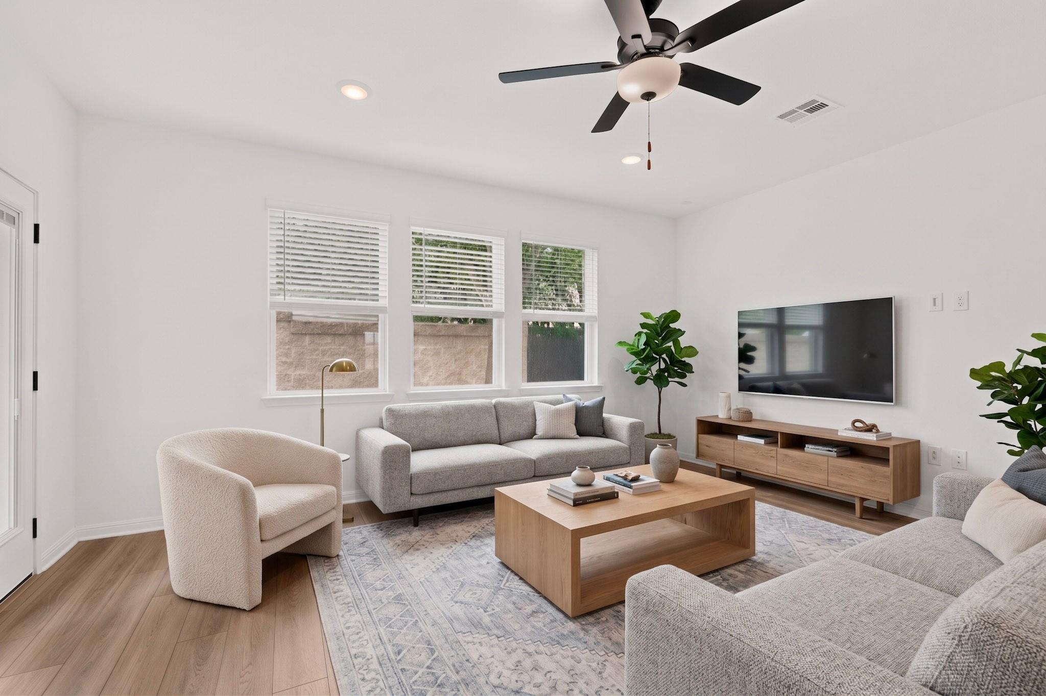 1411 Iberville DR — photo 3