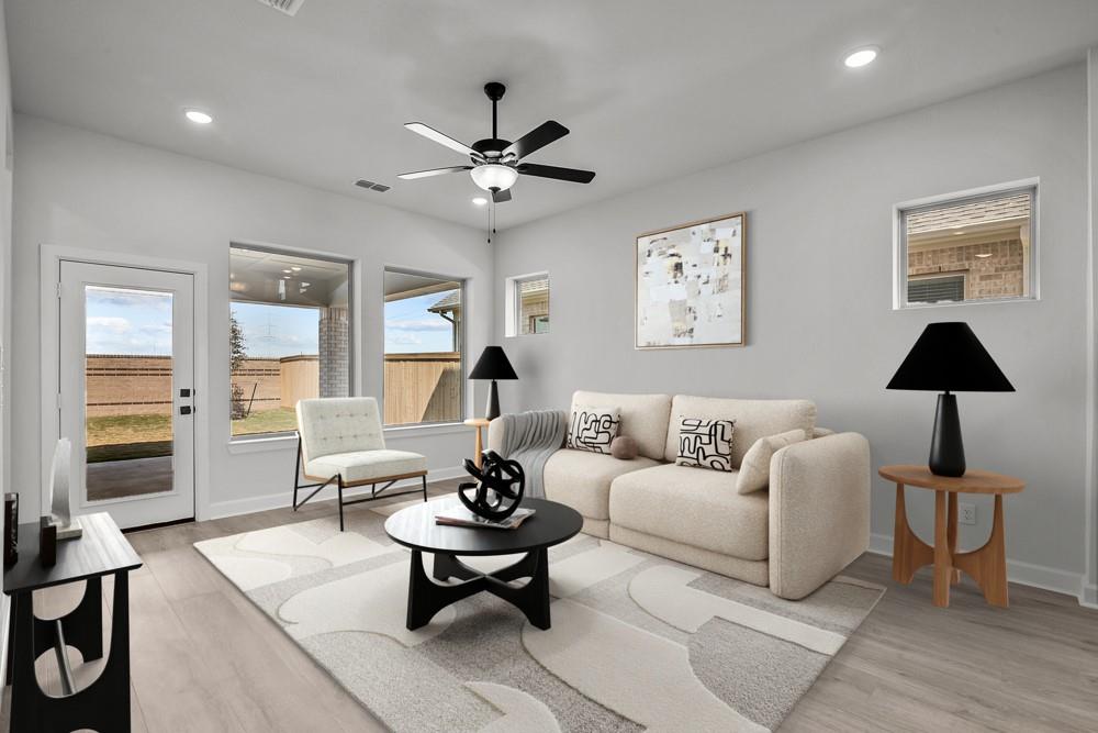 1324 Hartley DR — photo 3