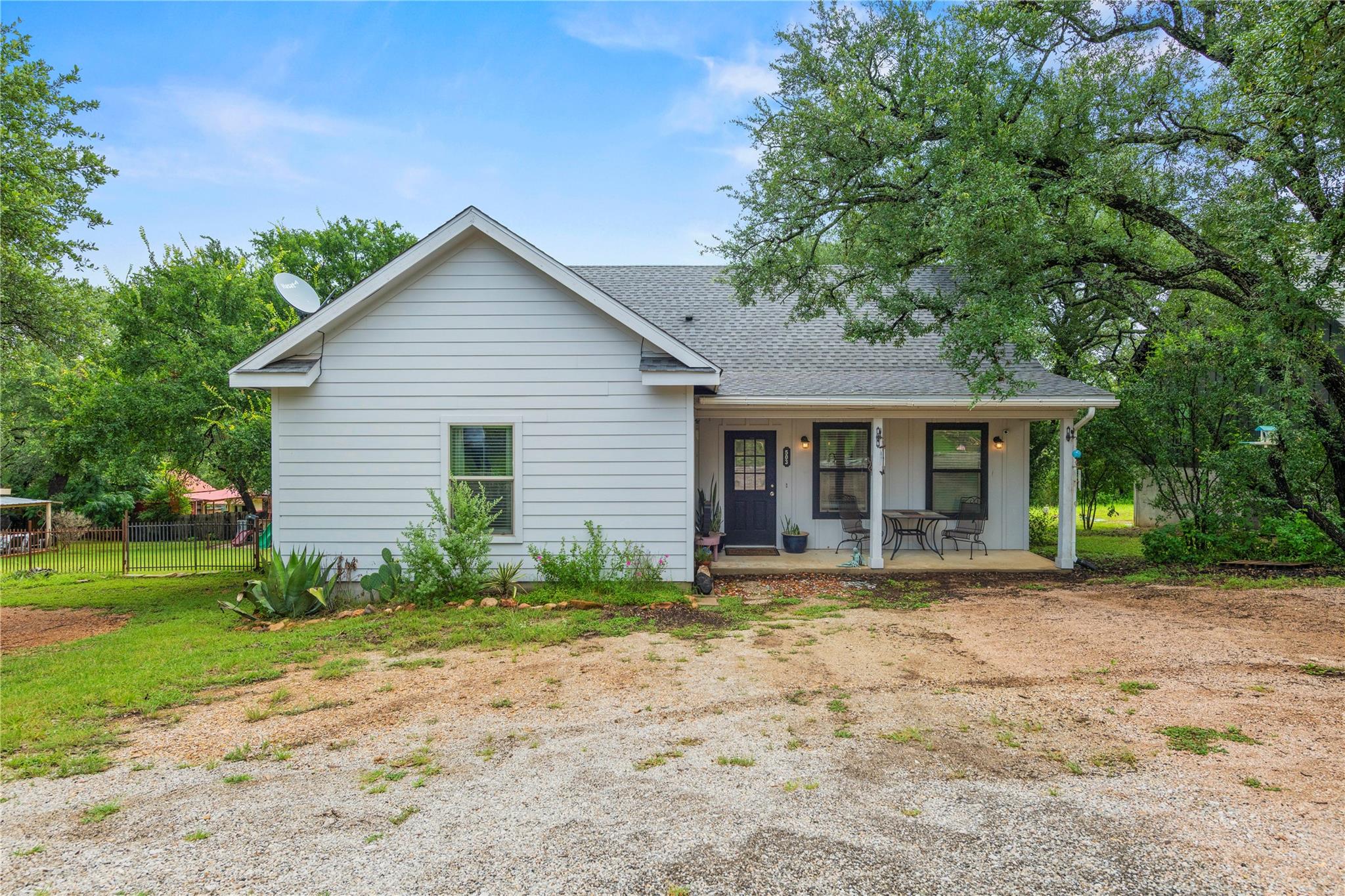503 Chantilly LN — photo 5