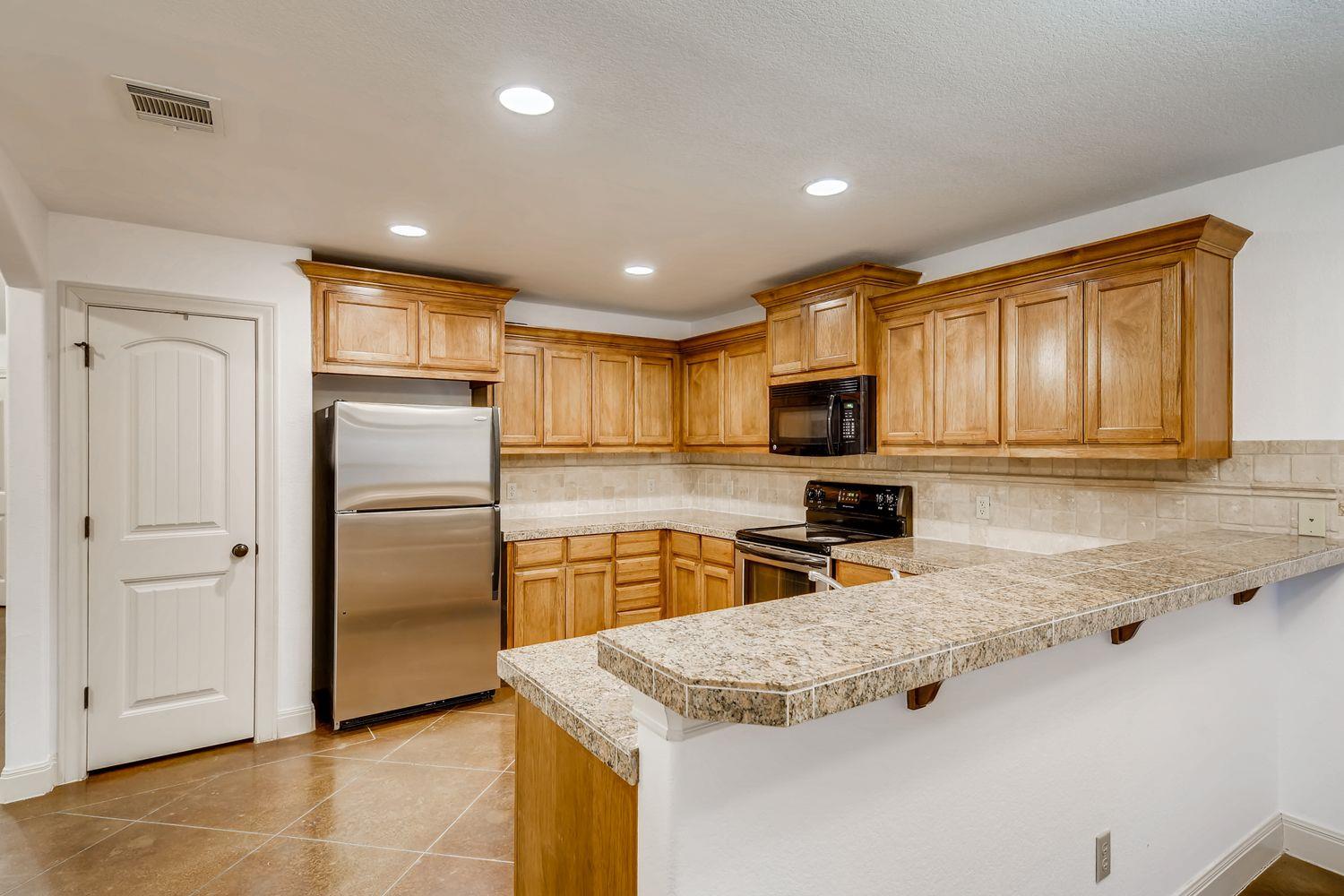 300 Venture BLVD — photo 4